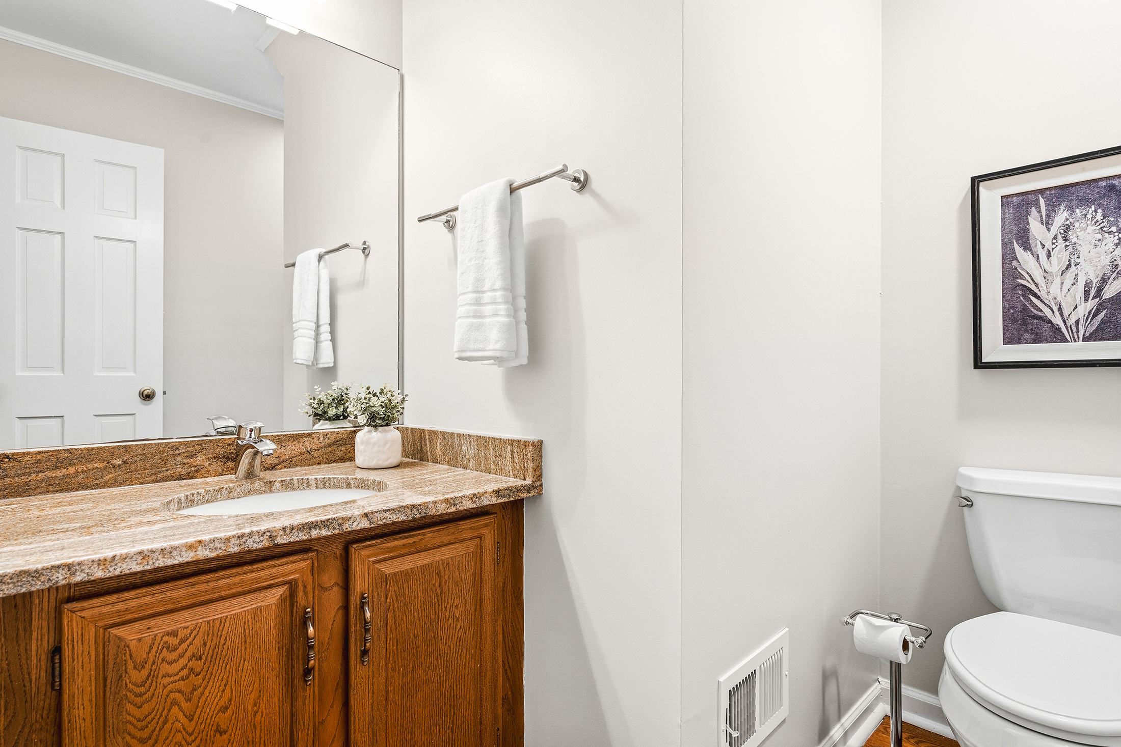  Refreshed and Move-In Ready Home in Ideal East Cobb Location - 物件實景
