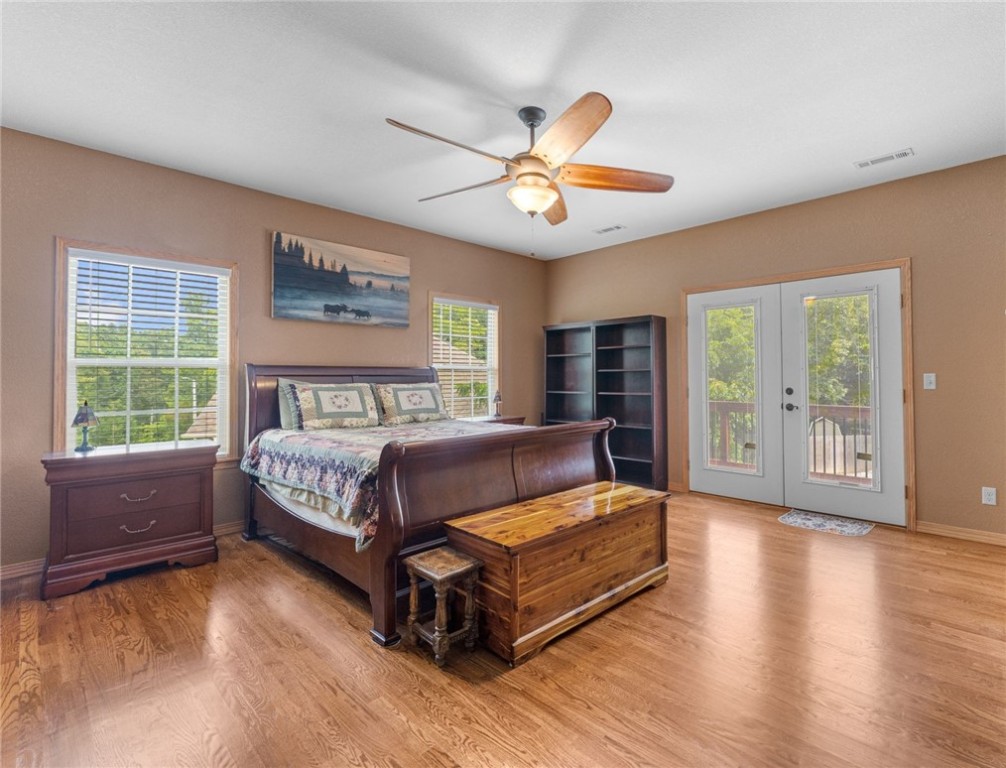 Bella Vista, Arkansas, 72715, United States, 3 Bedrooms Bedrooms, ,4 BathroomsBathrooms,Residential,For Sale,1942252
