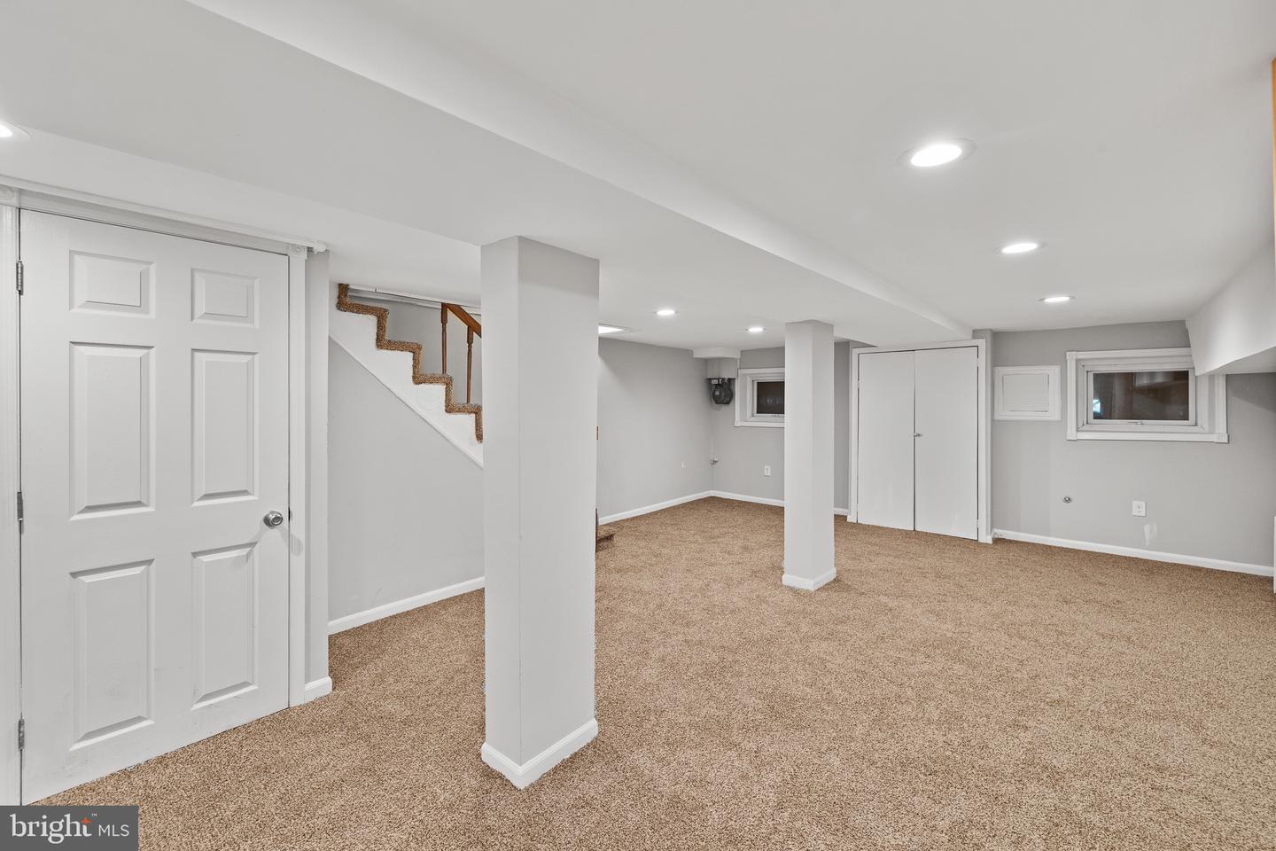 Washington, District of Columbia, 20002, United States, 3 Bedrooms Bedrooms, ,2 BathroomsBathrooms,Residential,For Sale,1964889