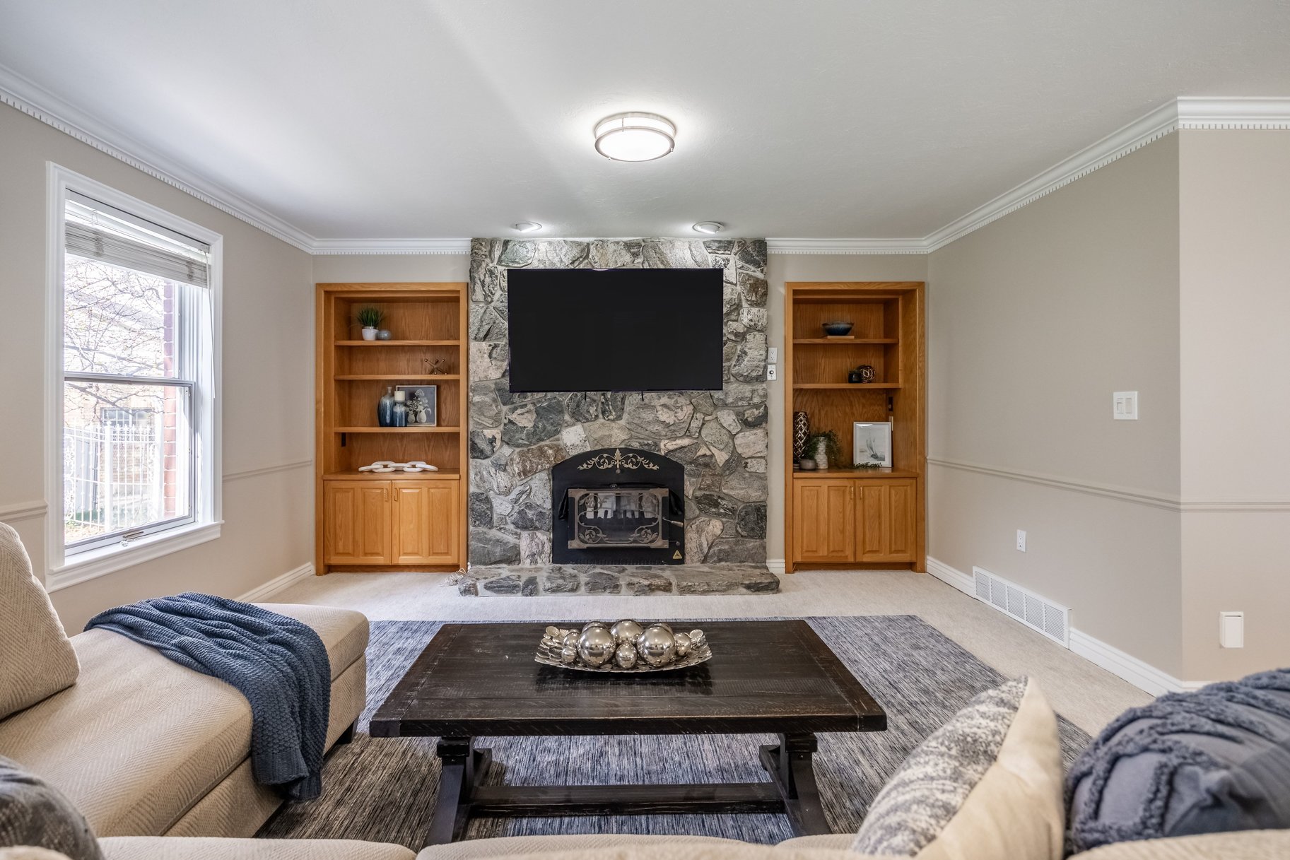  Updated Sandy Home With One of a Kind Location With Unobstructed Mountain Views - 物件實景