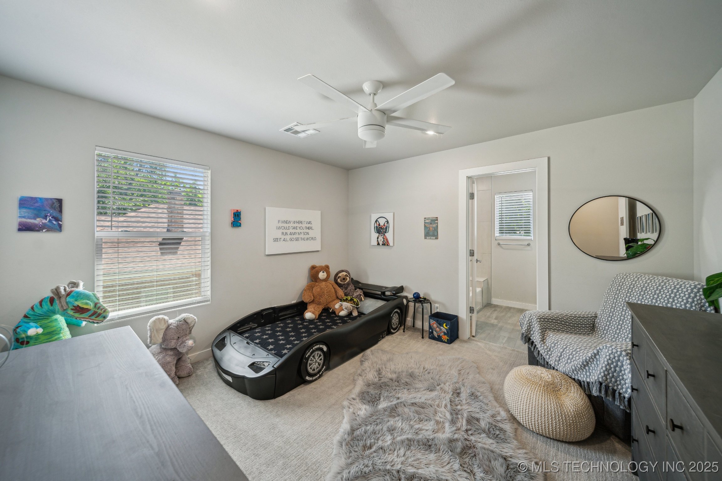 Tulsa, Oklahoma, 74105, United States, 4 Bedrooms Bedrooms, ,5 BathroomsBathrooms,Residential,For Sale,1827808