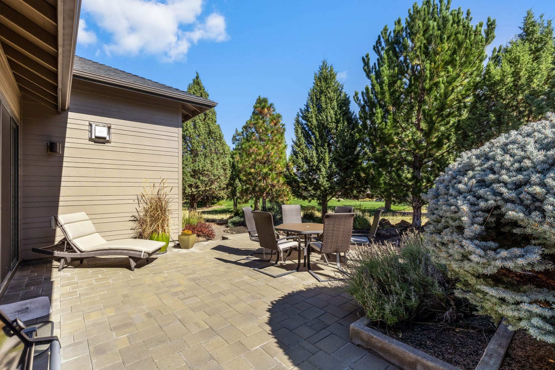  704 Golden Pheasant Drive Redmond, OR 97756 - 物件實景