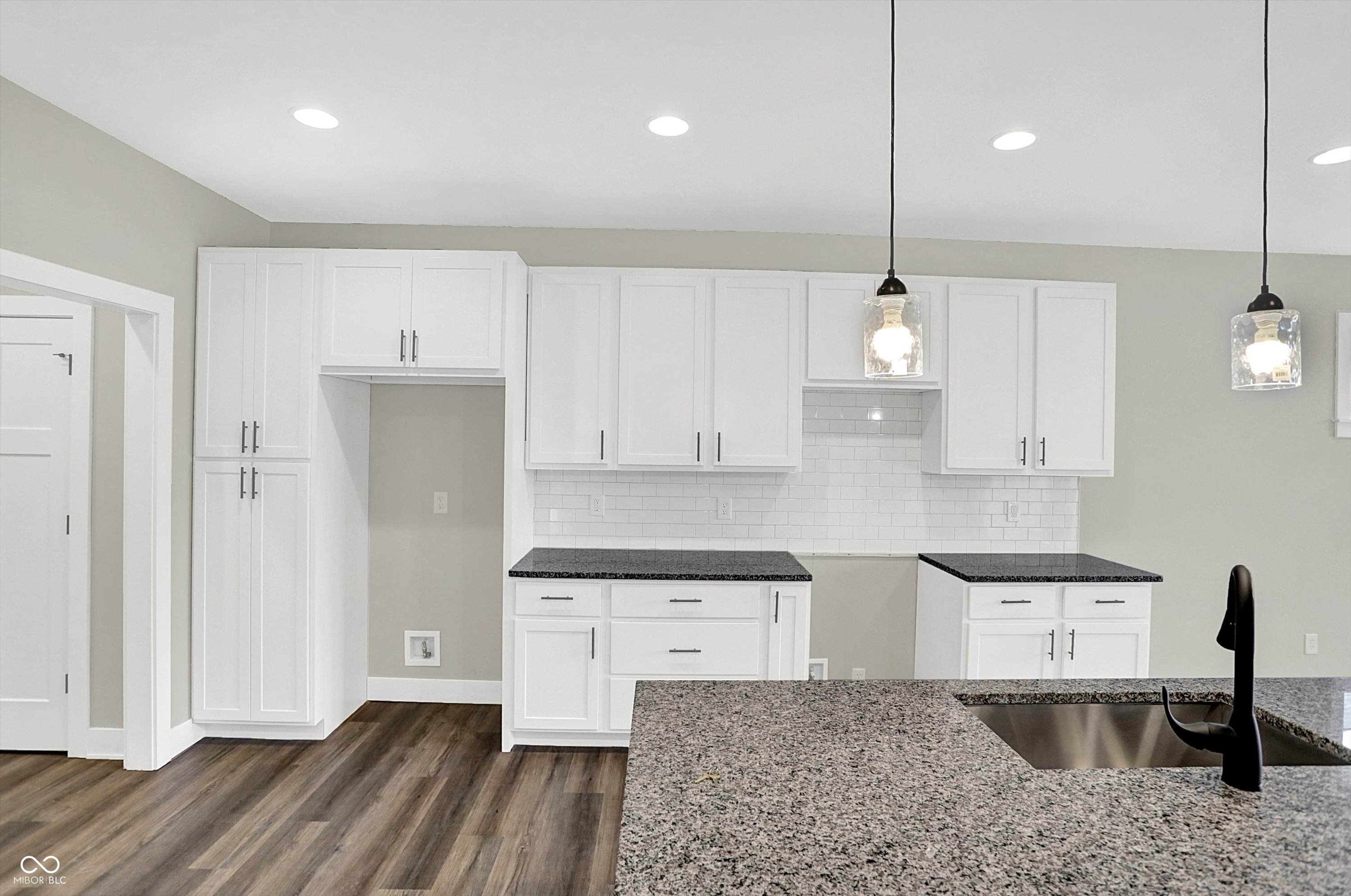 Indianapolis, Indiana, 46237, United States, 4 Bedrooms Bedrooms, ,2 BathroomsBathrooms,Residential,For Sale,1983350