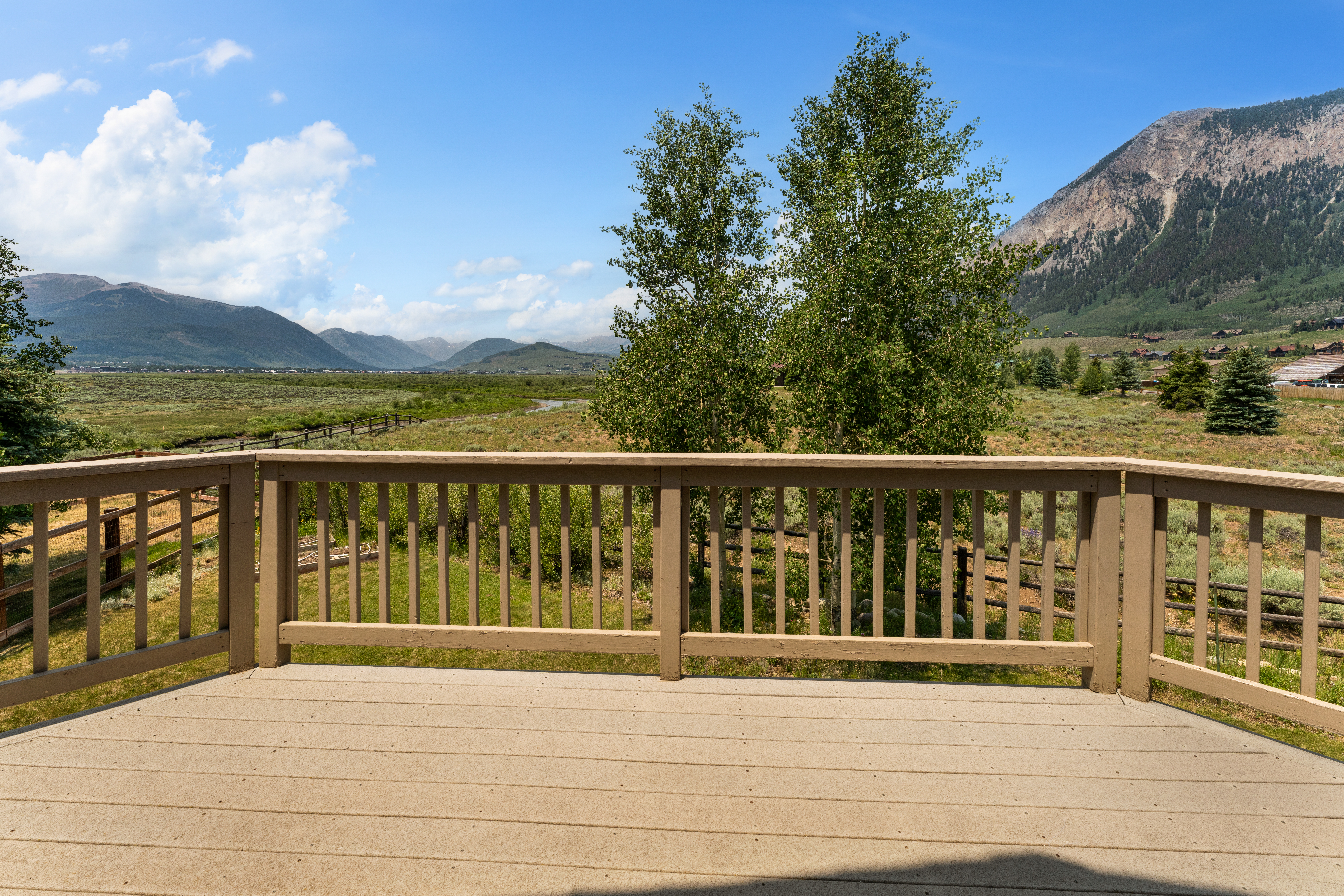  One of the most Spectacular View Corridors in the Crested Butte Area - 物件實景