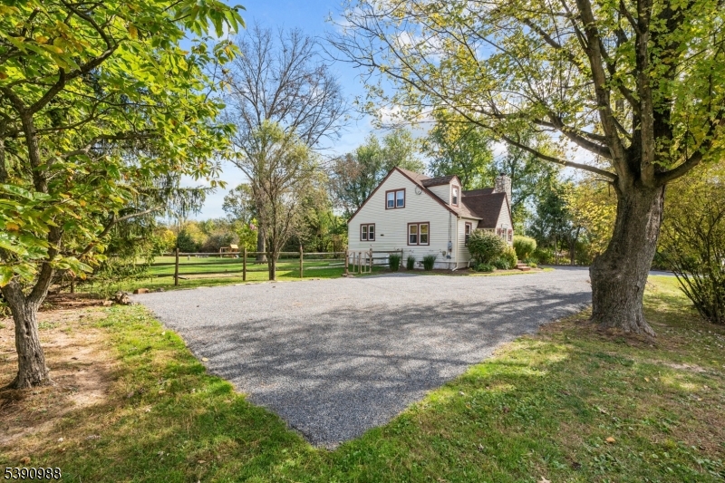 Kingwood Twp., New Jersey, 08825, United States, 3 Bedrooms Bedrooms, ,2 BathroomsBathrooms,Residential,For Sale,1984798