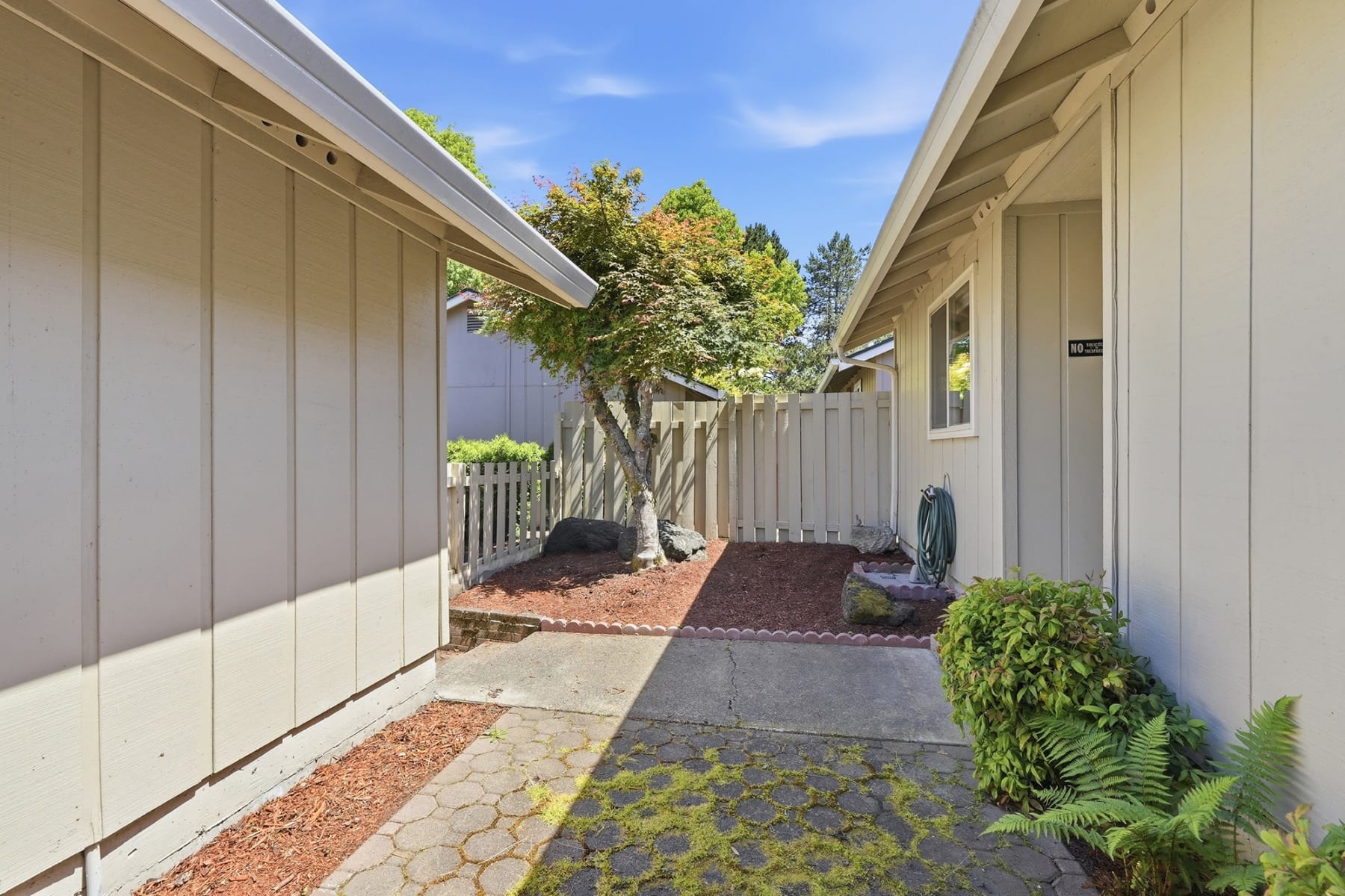  2986 SE BLUE BIRD DR Hillsboro, OR 97123 - 物件實景