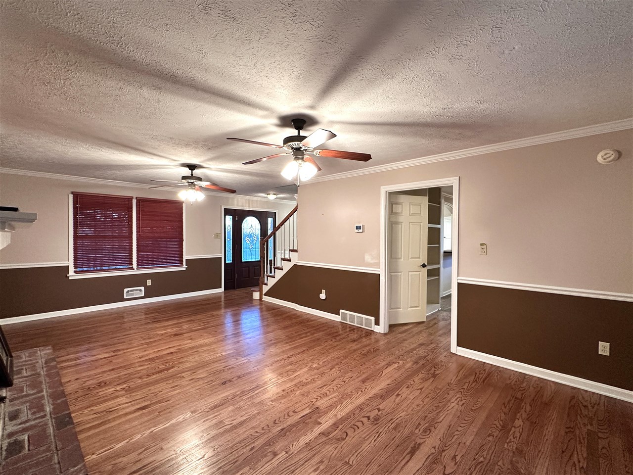 Bowling Green, Kentucky, 42103, United States, 4 Bedrooms Bedrooms, ,5 BathroomsBathrooms,Residential,For Sale,1991633