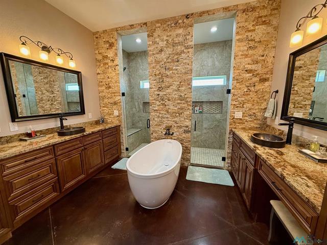 Lake Arthur, New Mexico, 88253, United States, 4 Bedrooms Bedrooms, ,4 BathroomsBathrooms,Residential,For Sale,1977233