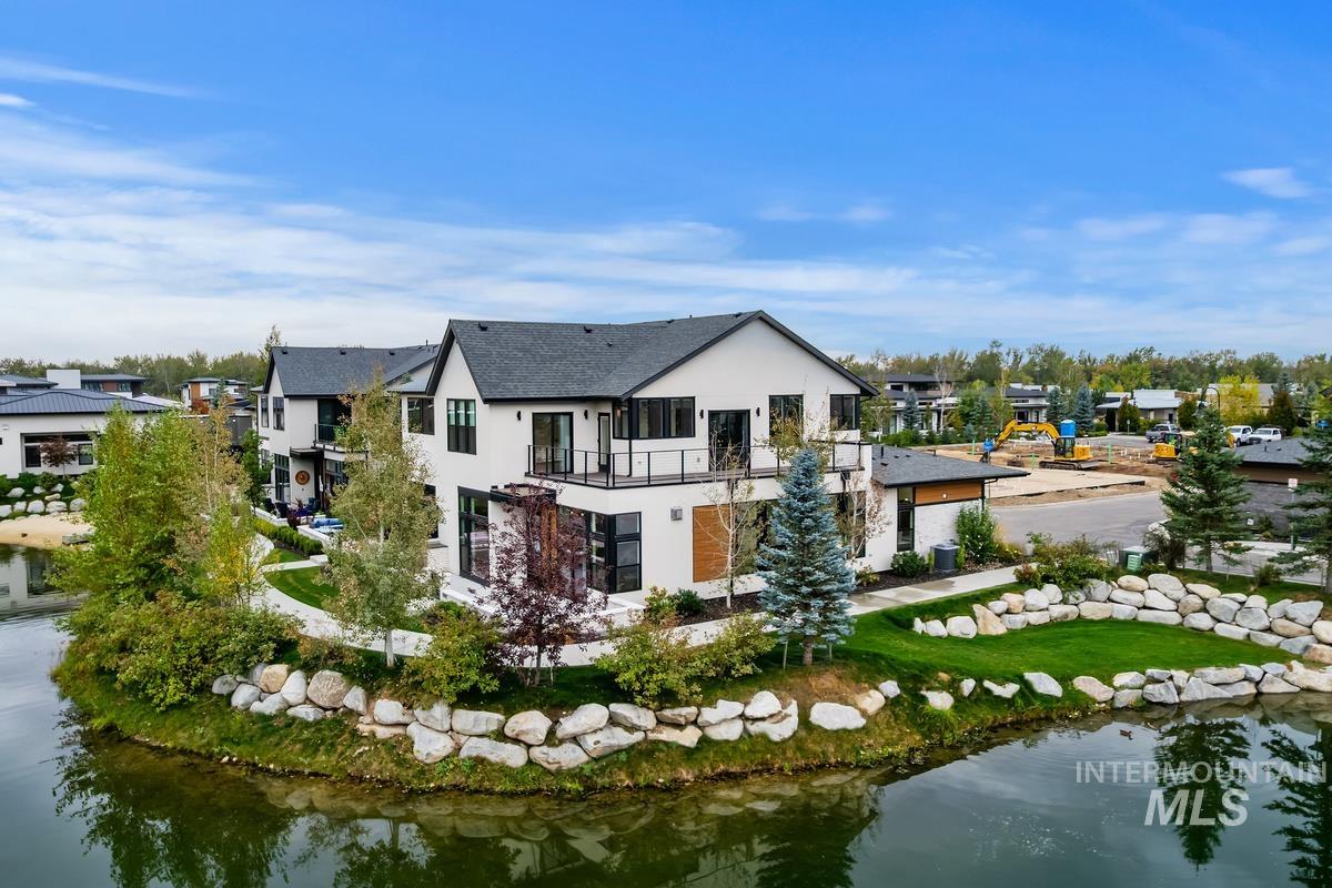 Dorset Ln, Eagle, ID 83616