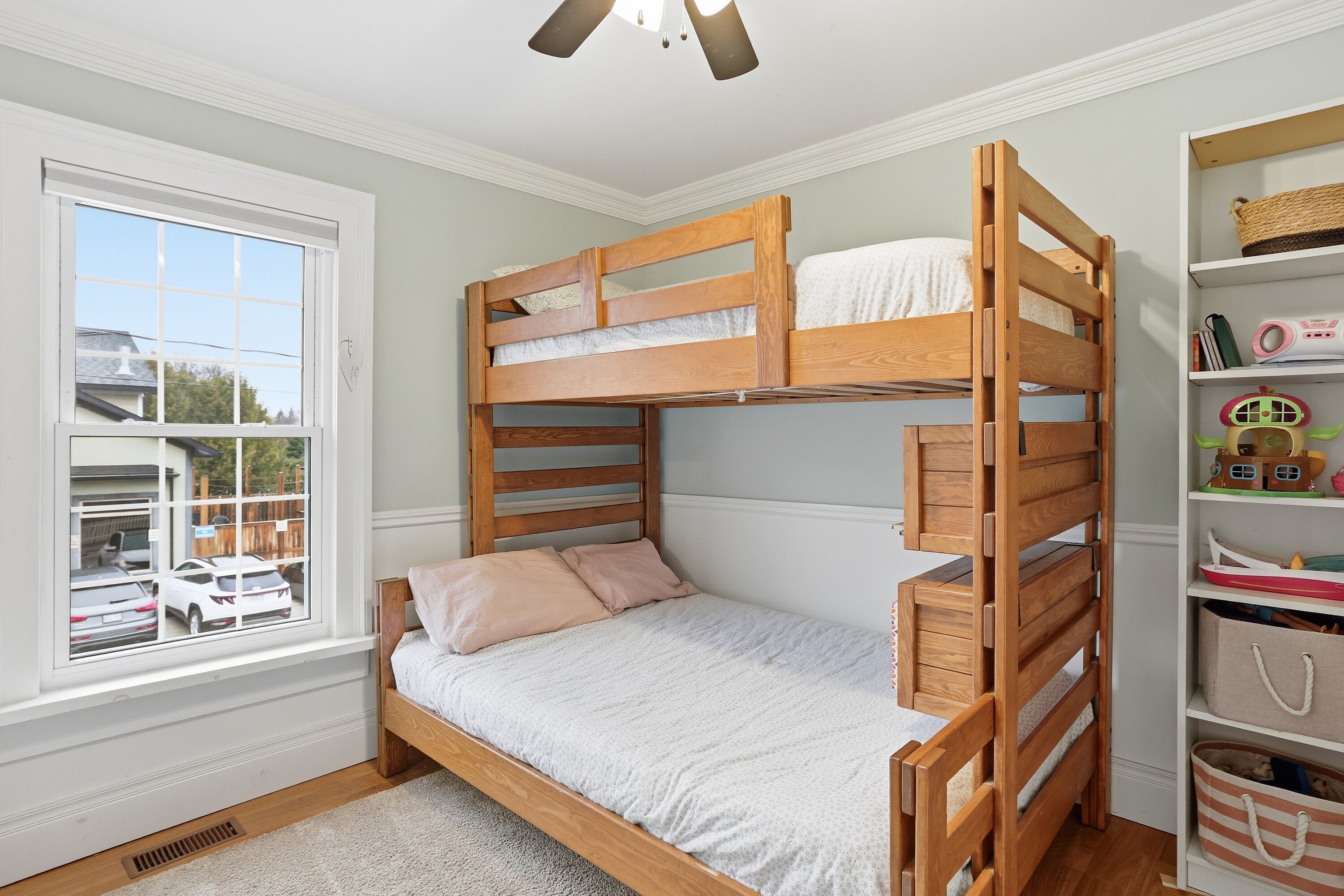  Prestigous 1/4 Acre Town Lot - 物件實景