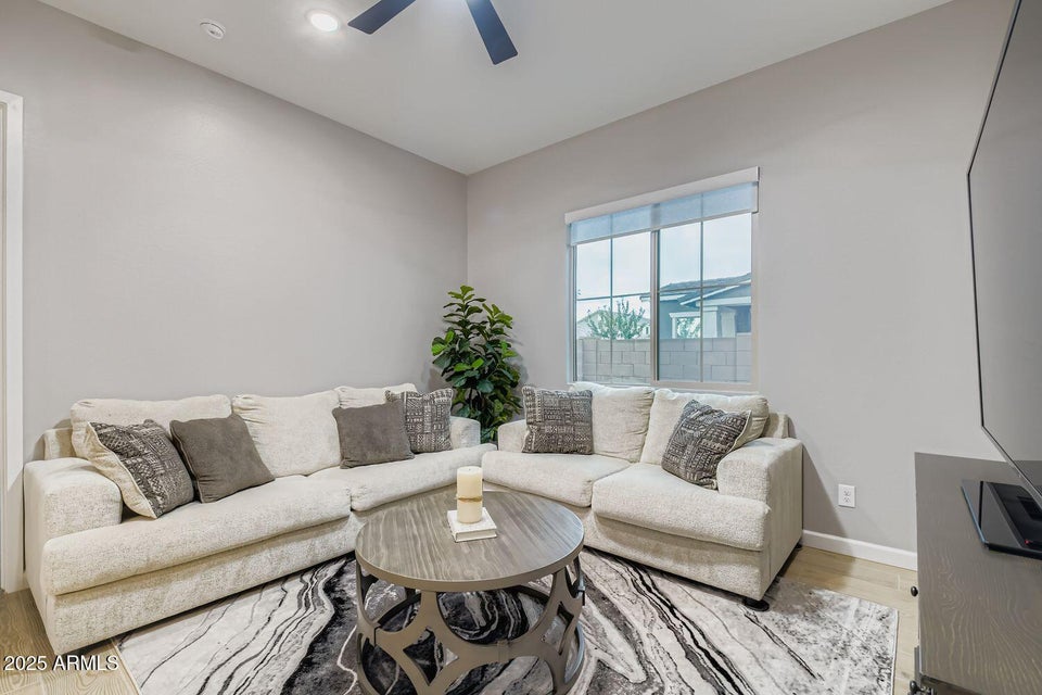 Queen Creek, Arizona, 85142, United States, 3 Bedrooms Bedrooms, ,3 BathroomsBathrooms,Residential,For Sale,1997801