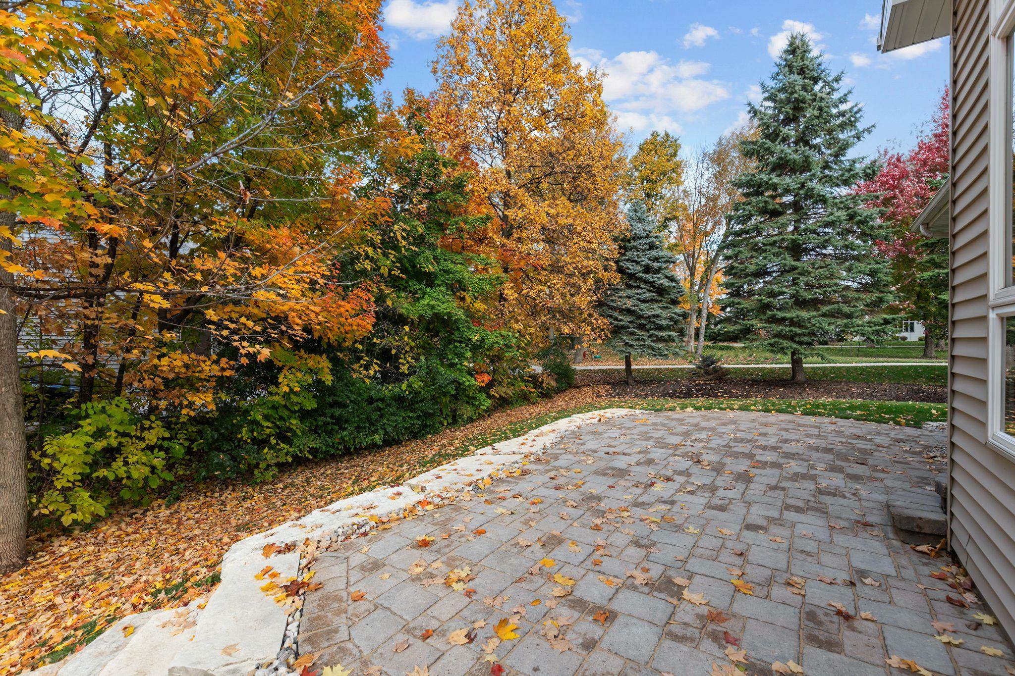 Combined Locks, Wisconsin, 54113, United States, 3 Bedrooms Bedrooms, ,4 BathroomsBathrooms,Residential,For Sale,1976414