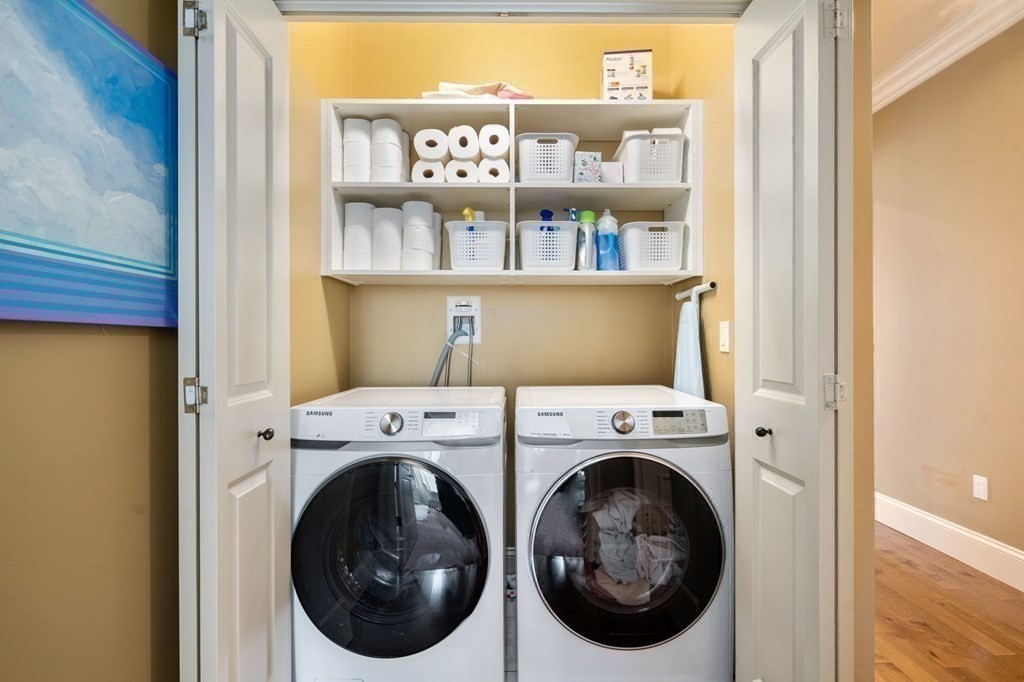Brookline, Massachusetts, 02445, United States, 2 Bedrooms Bedrooms, ,3 BathroomsBathrooms,Residential,For Sale,1898369