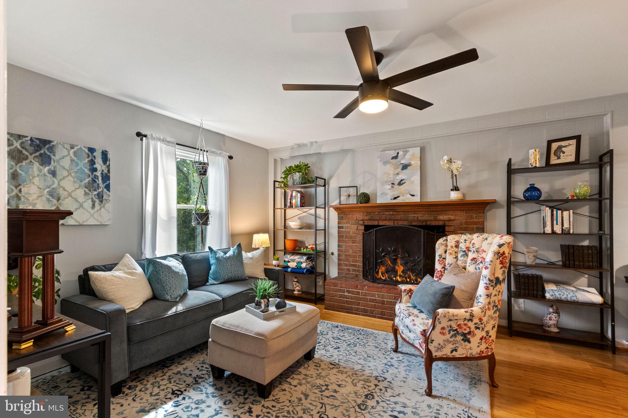 Lorton, Virginia, 22079, United States, 4 Bedrooms Bedrooms, ,3 BathroomsBathrooms,Residential,For Sale,1974671