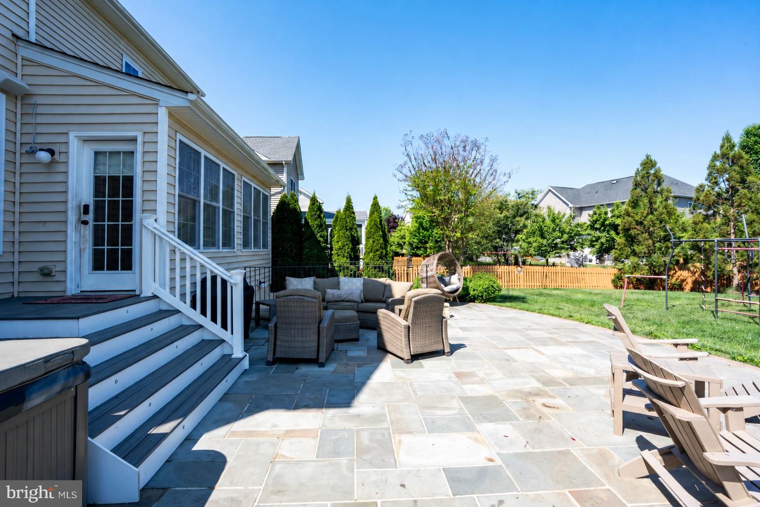 Haymarket, Virginia, 20169, United States, 4 Bedrooms Bedrooms, ,5 BathroomsBathrooms,Residential,For Sale,2048396