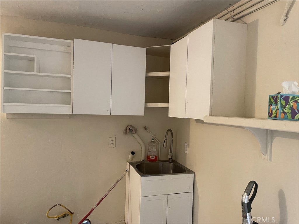 Rancho Cucamonga, California, 91701, United States, 4 Bedrooms Bedrooms, ,2 BathroomsBathrooms,Residential,For Sale,1906841