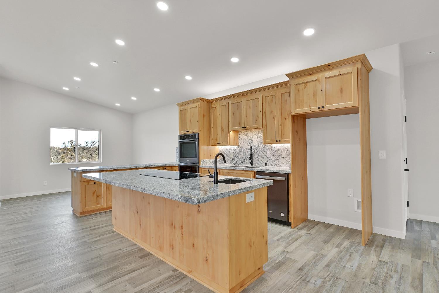 Loma Rica, California, 95901, United States, 3 Bedrooms Bedrooms, ,3 BathroomsBathrooms,Residential,For Sale,2005648