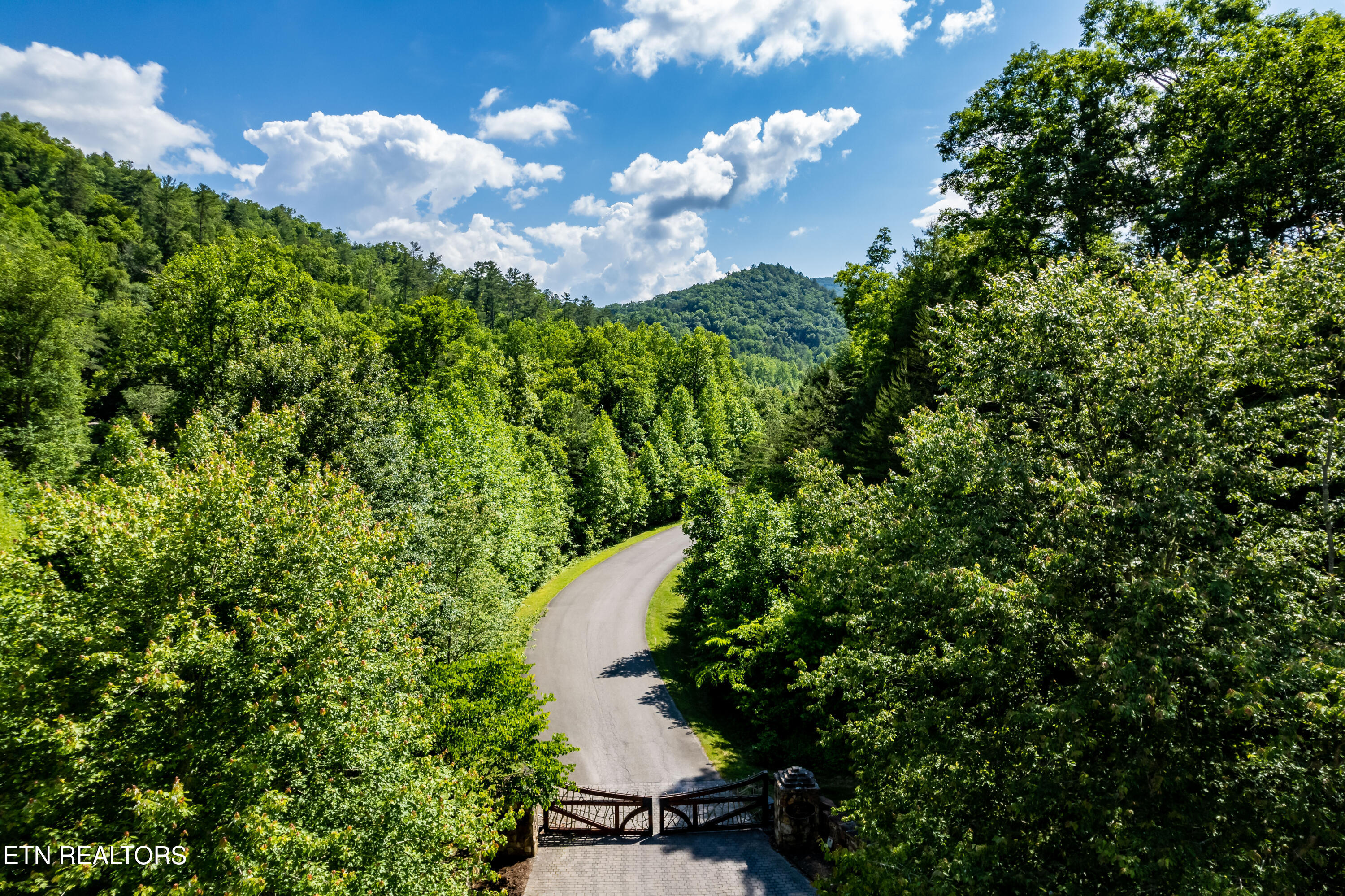 Townsend, Tennessee, 37882, United States, ,Land,For Sale,1982643