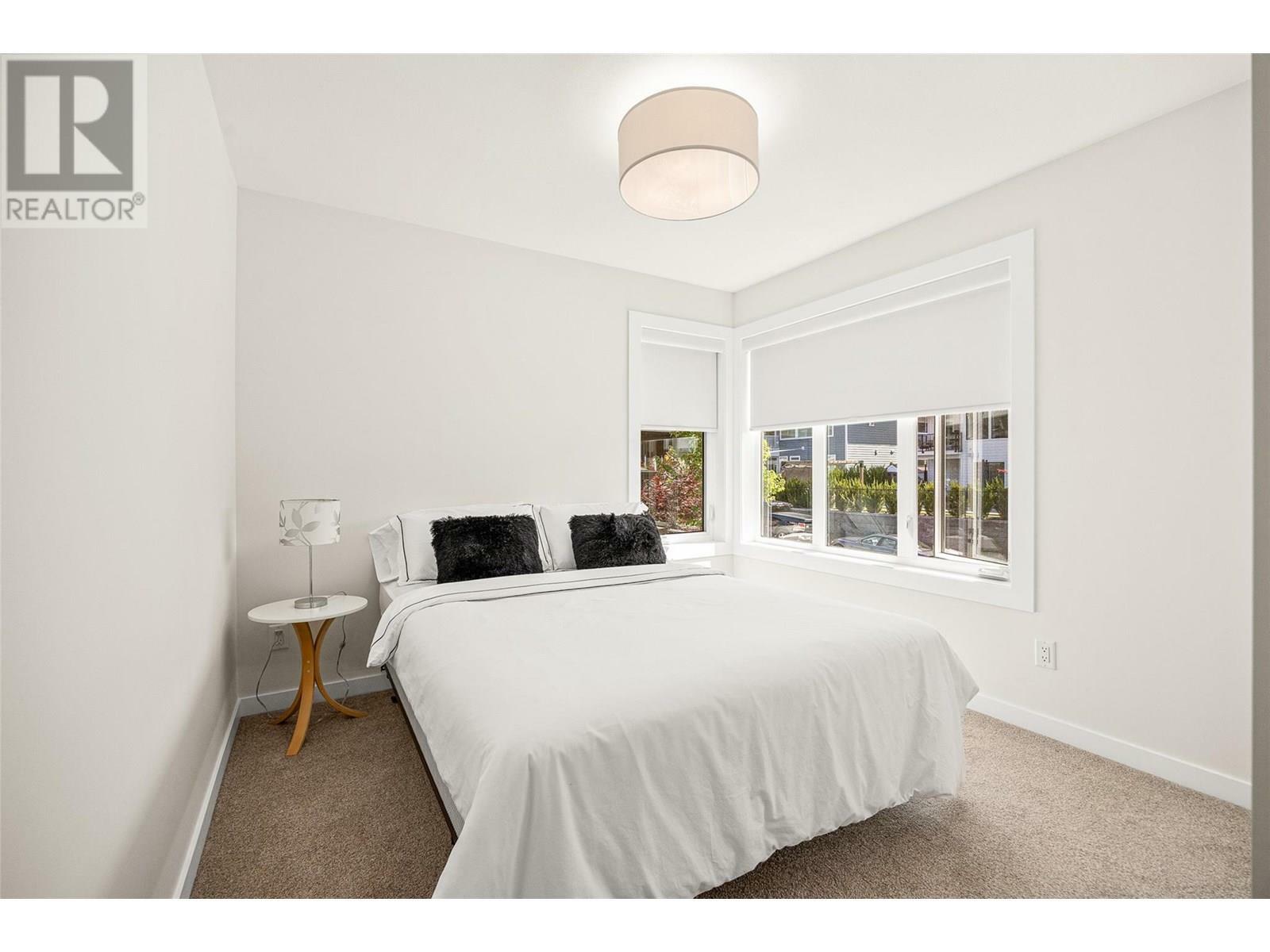 KELOWNA, British Columbia, V1V 0C9, CA, 5 Bedrooms Bedrooms, ,4 BathroomsBathrooms,Residential,For Sale,1875451