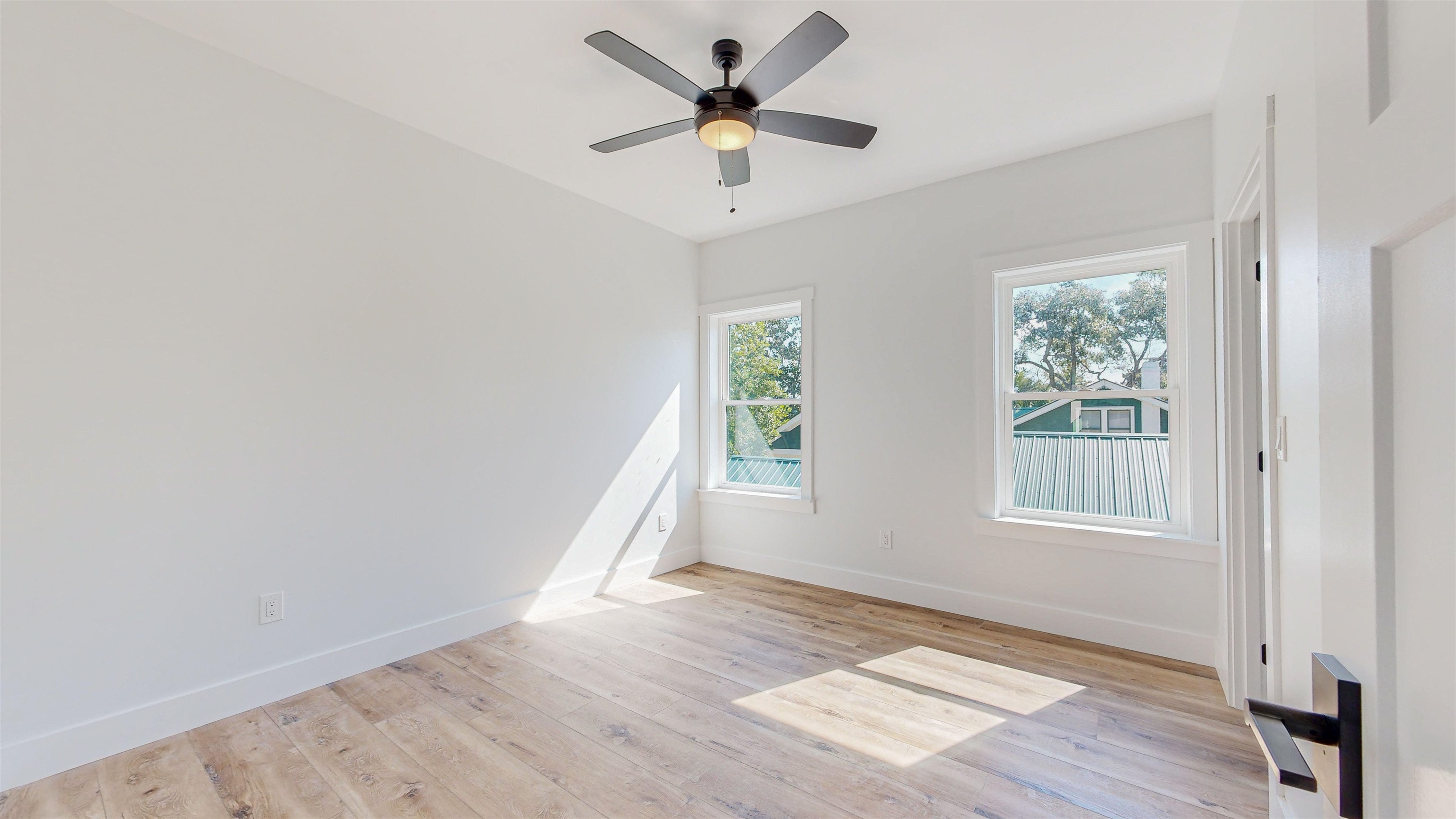 24 E Park Ave, St Augustine, Florida, 32084, United States, 4 Bedrooms Bedrooms, ,3 BathroomsBathrooms,Residential,For Sale,24 E Park Ave,1635608