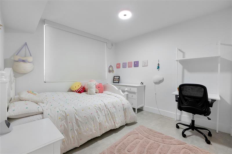 Miami Beach, Florida, 33141, United States, 2 Bedrooms Bedrooms, ,2 BathroomsBathrooms,Residential,For Sale,1990899