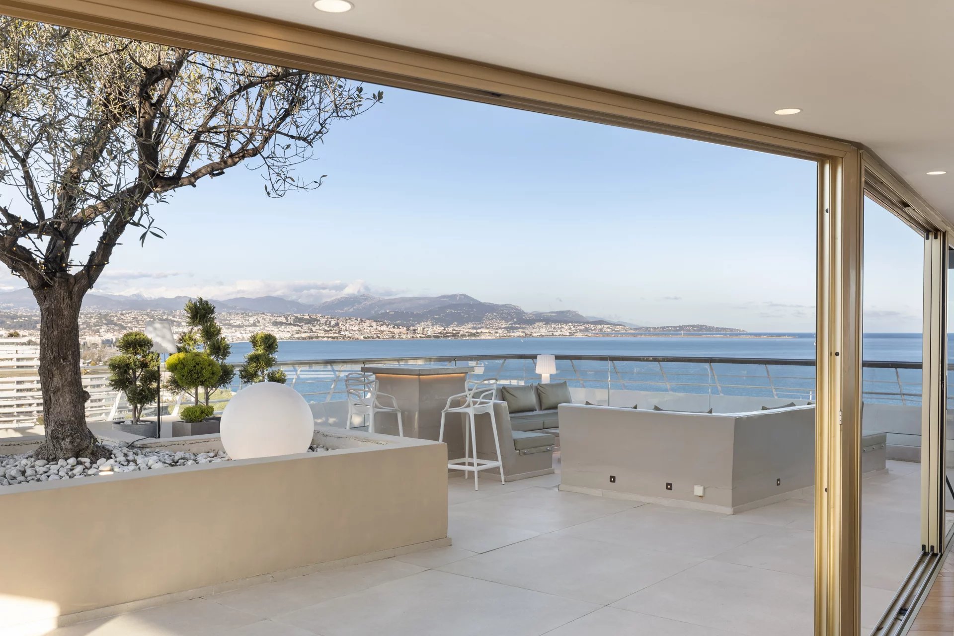 Villeneuve-Loubet, Provence-Alpes-Côte d’Azur, 06270, FR, 5 Bedrooms Bedrooms, ,1 BathroomBathrooms,Residential,For Sale,1482614