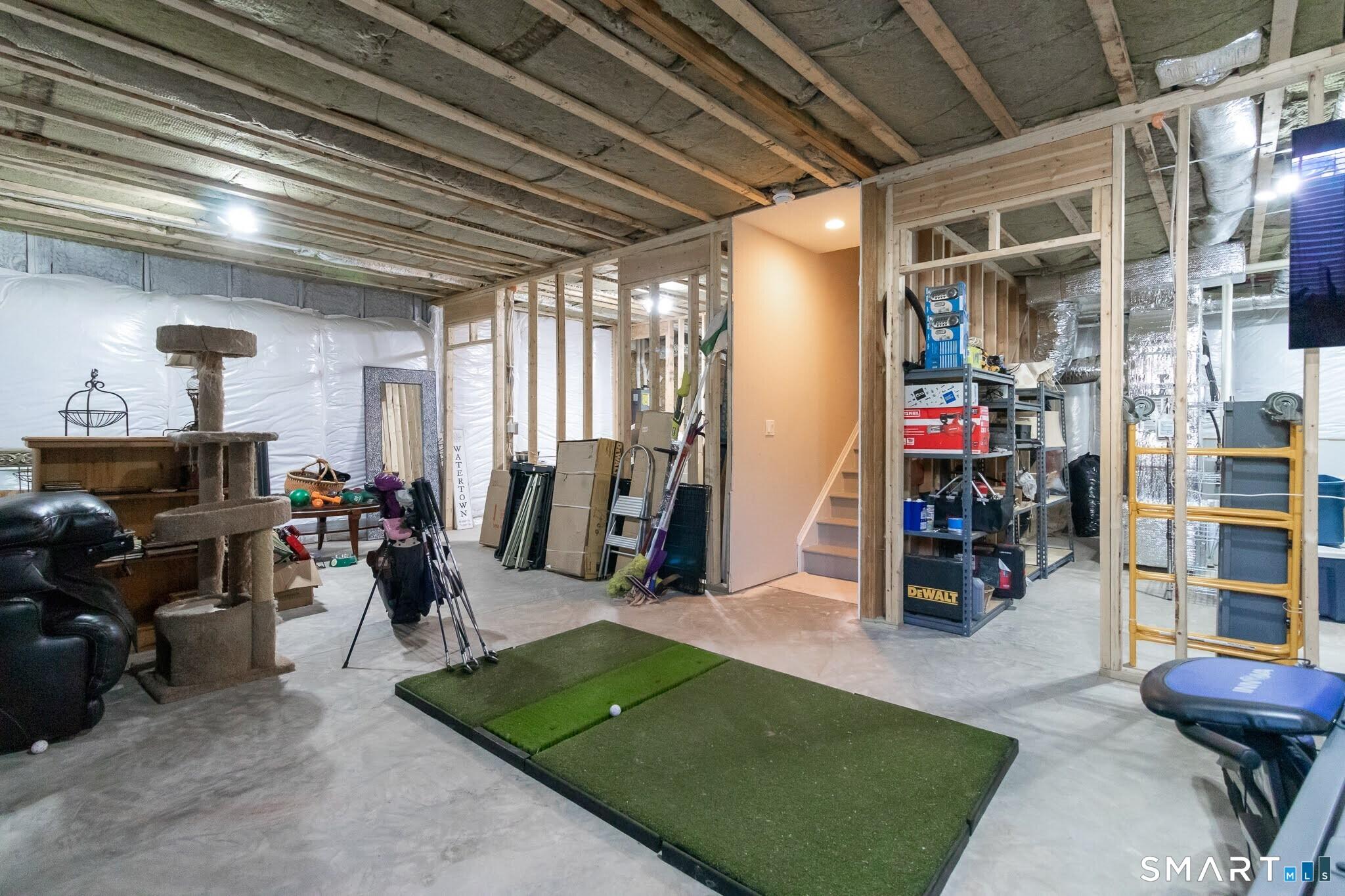 Cheshire, Connecticut, 06410, United States, 3 Bedrooms Bedrooms, ,3 BathroomsBathrooms,Residential,For Sale,2005318