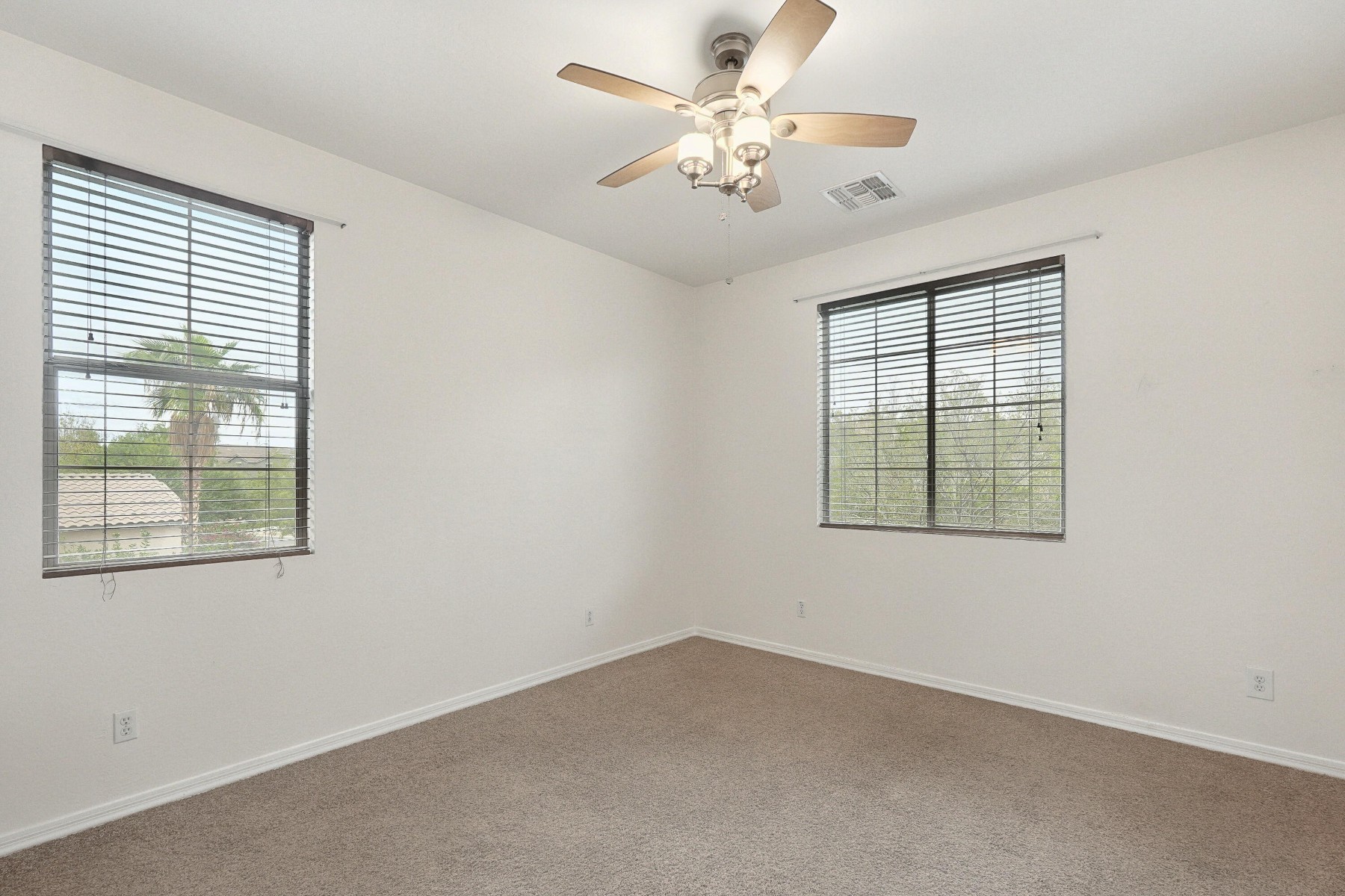  2854 E Flower Street¦Gilbert, AZ - 物件實景