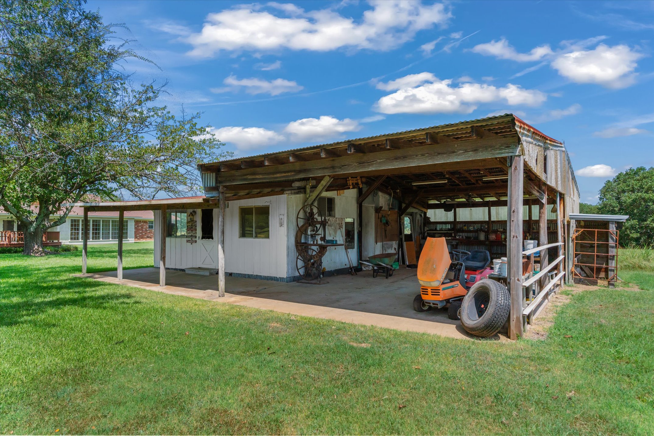 Wills Point, Texas, 75169, United States, 3 Bedrooms Bedrooms, ,3 BathroomsBathrooms,Residential,For Sale,1978262