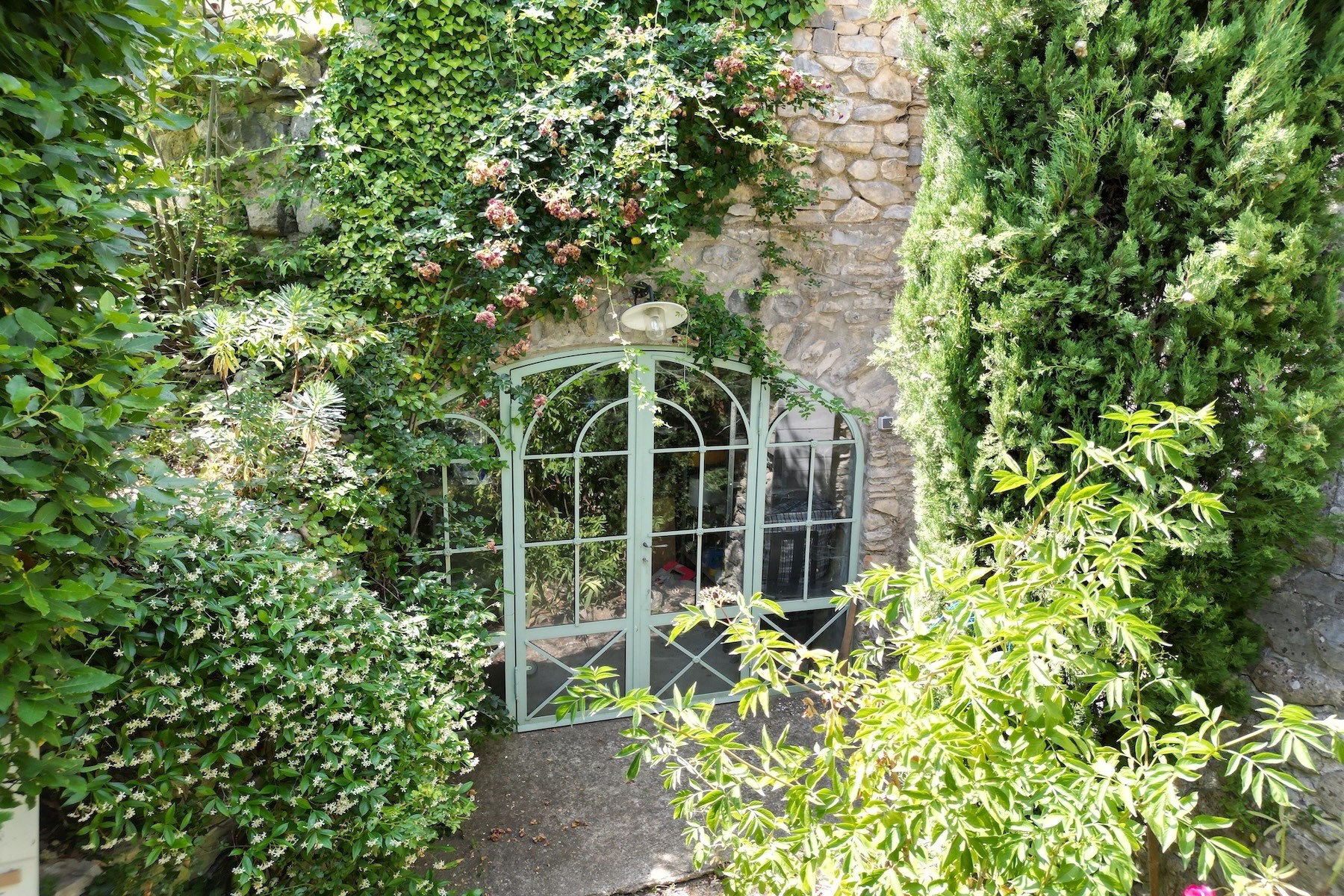  Character property with guest house and pool, nestled in unspoilt nature near U… - 物件實景