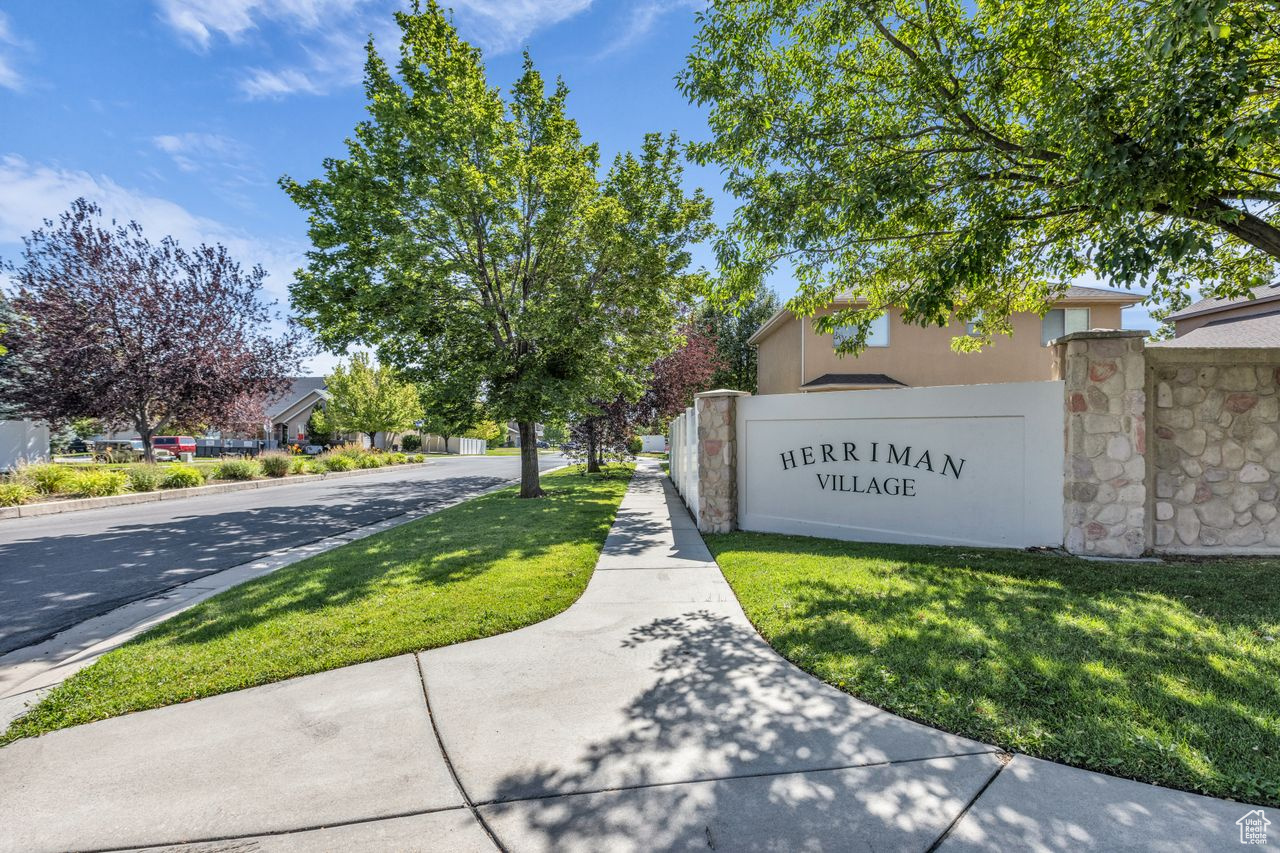 Herriman, Utah, 84096, United States, 3 Bedrooms Bedrooms, ,2 BathroomsBathrooms,Residential,For Sale,1902167