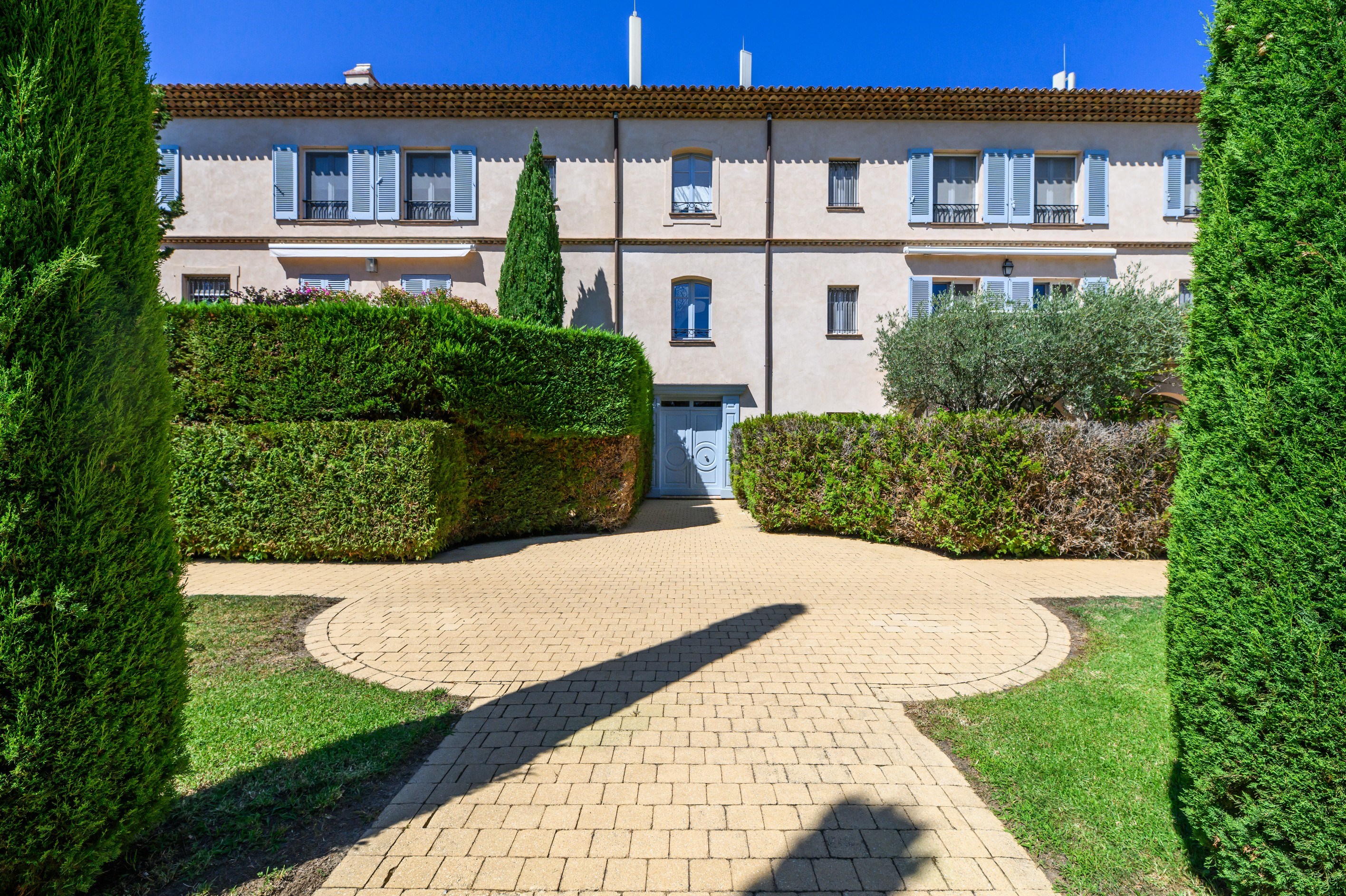  Exclusive property in Les Parcs de St-Tropez 125 sqm apartment, guest flat & ga… - 物件實景
