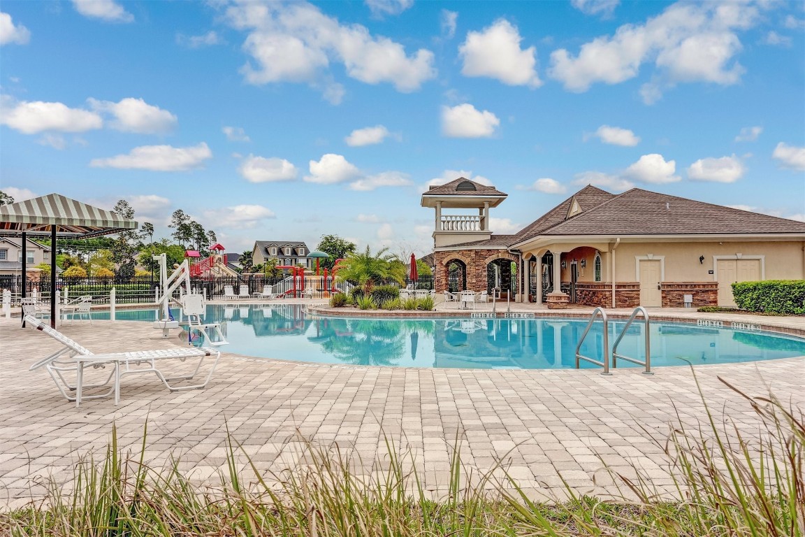 Fernandina Beach, Florida, 32034, United States, 4 Bedrooms Bedrooms, ,3 BathroomsBathrooms,Residential,For Sale,1881619
