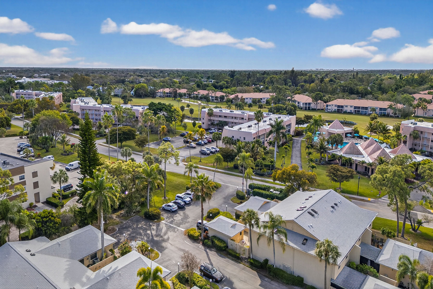  FOREST LAKES - FAIRWAY FOREST VILLAS - 物件實景