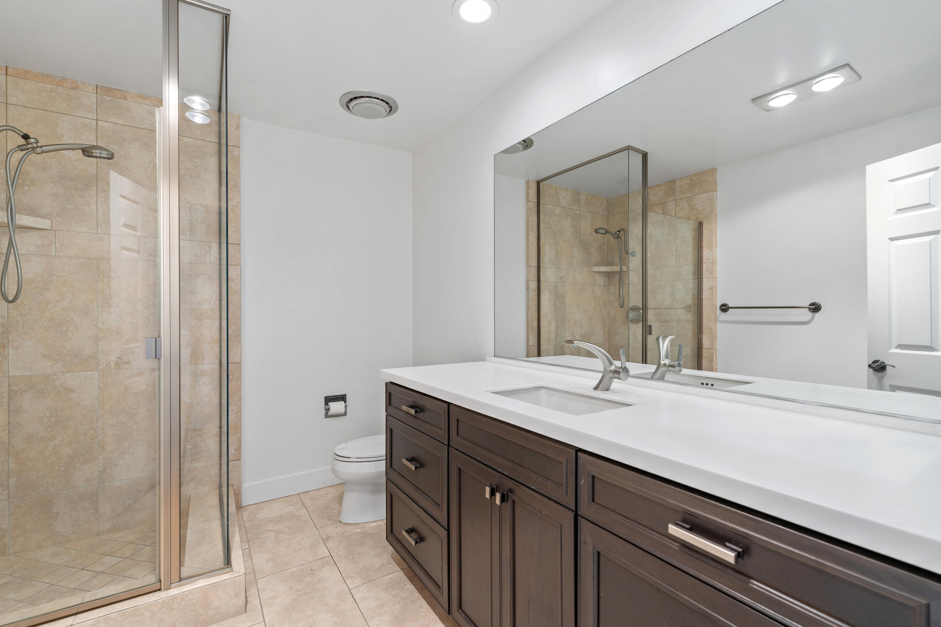 Palm Springs, California, 92264, United States, 2 Bedrooms Bedrooms, ,1 BathroomBathrooms,Residential,For Sale,1960957