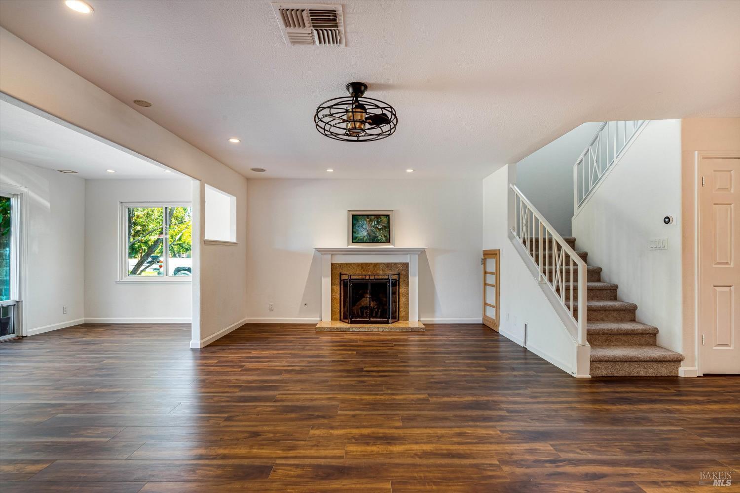 Napa, California, 94559, United States, 3 Bedrooms Bedrooms, ,3 BathroomsBathrooms,Residential,For Sale,1837720