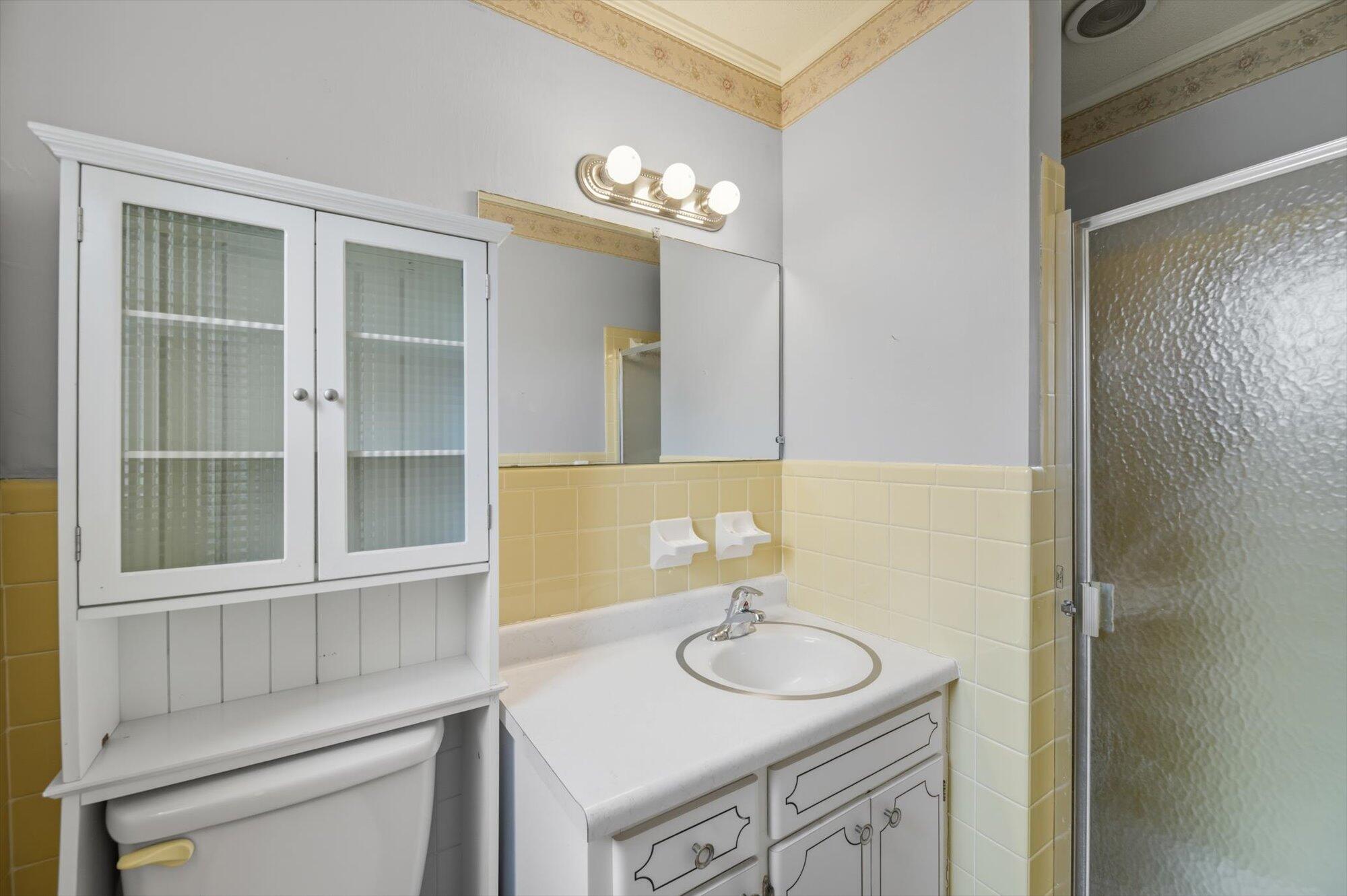 Englewood, Tennessee, 37329, United States, 3 Bedrooms Bedrooms, ,3 BathroomsBathrooms,Residential,For Sale,1976055