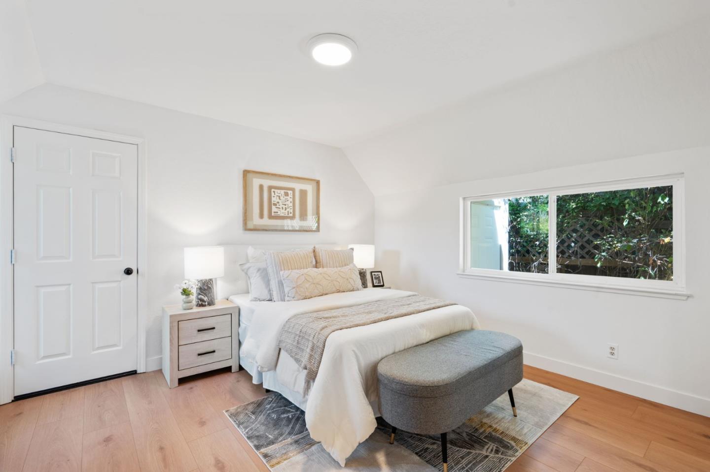 Los Altos, California, 94024, United States, 3 Bedrooms Bedrooms, ,2 BathroomsBathrooms,Residential,For Sale,1925689