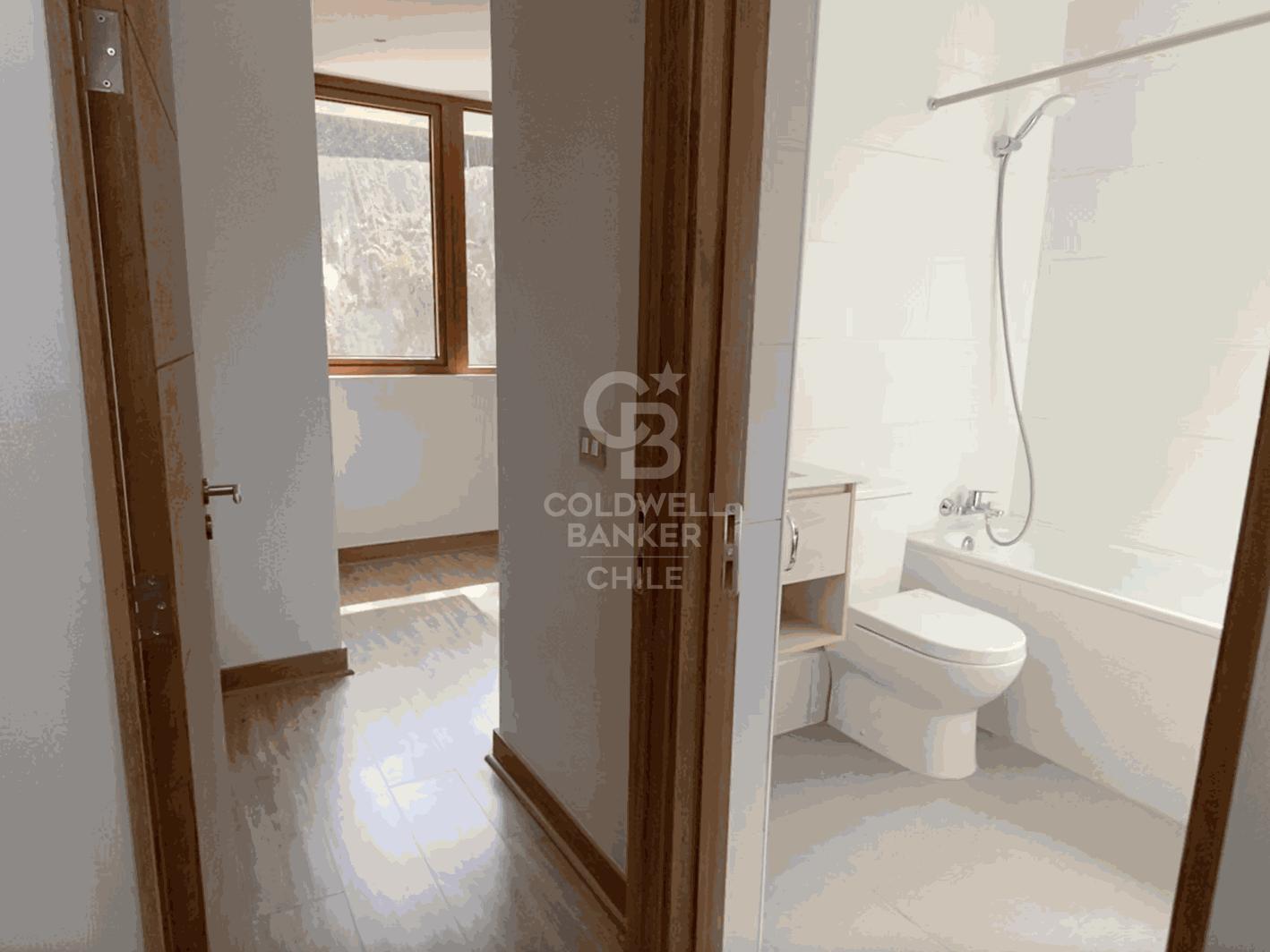 La Reina, Chile, 5 Bedrooms Bedrooms, ,5 BathroomsBathrooms,Residential,For Sale,1699390