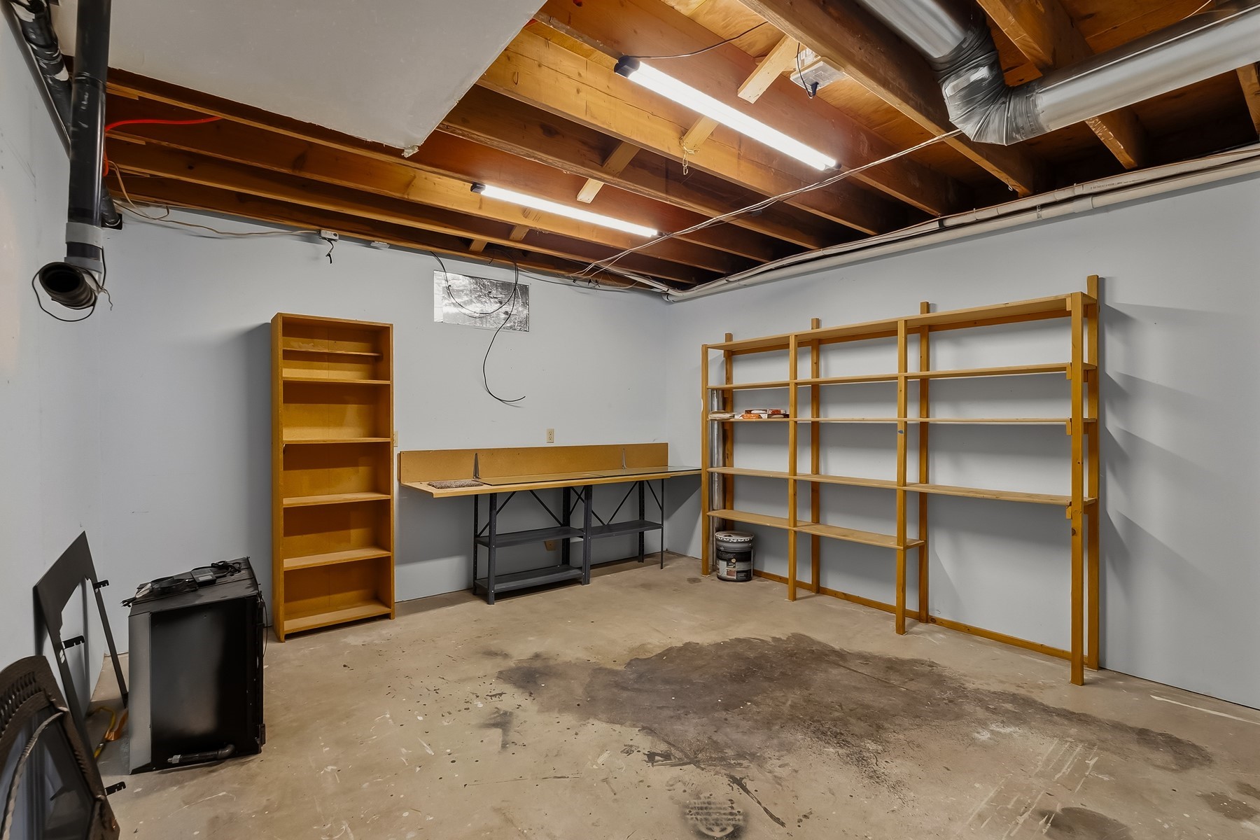  1023 N Crestline Dr - 物件實景
