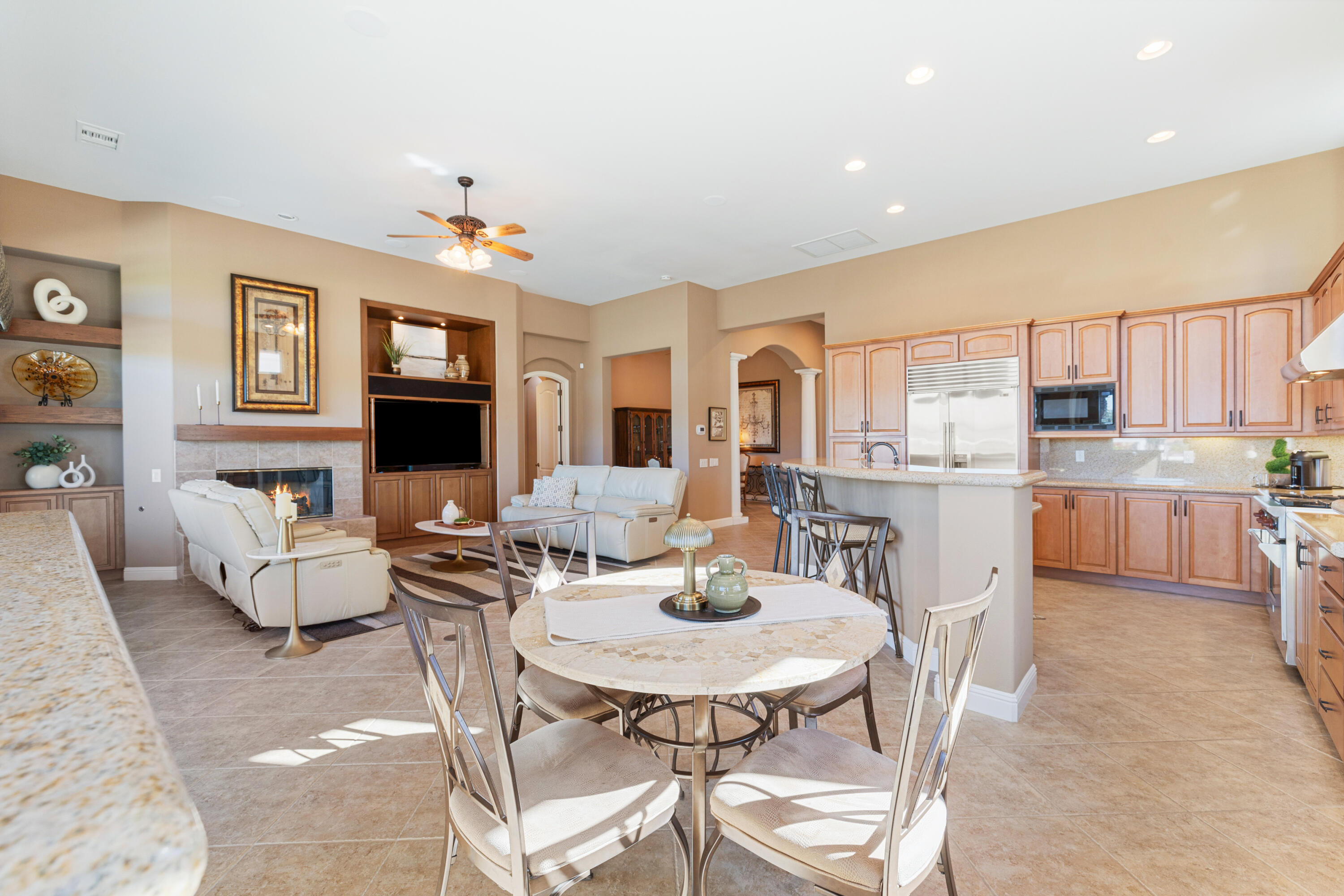 La Quinta, California, 92253, United States, 3 Bedrooms Bedrooms, ,4 BathroomsBathrooms,Residential,For Sale,2002197