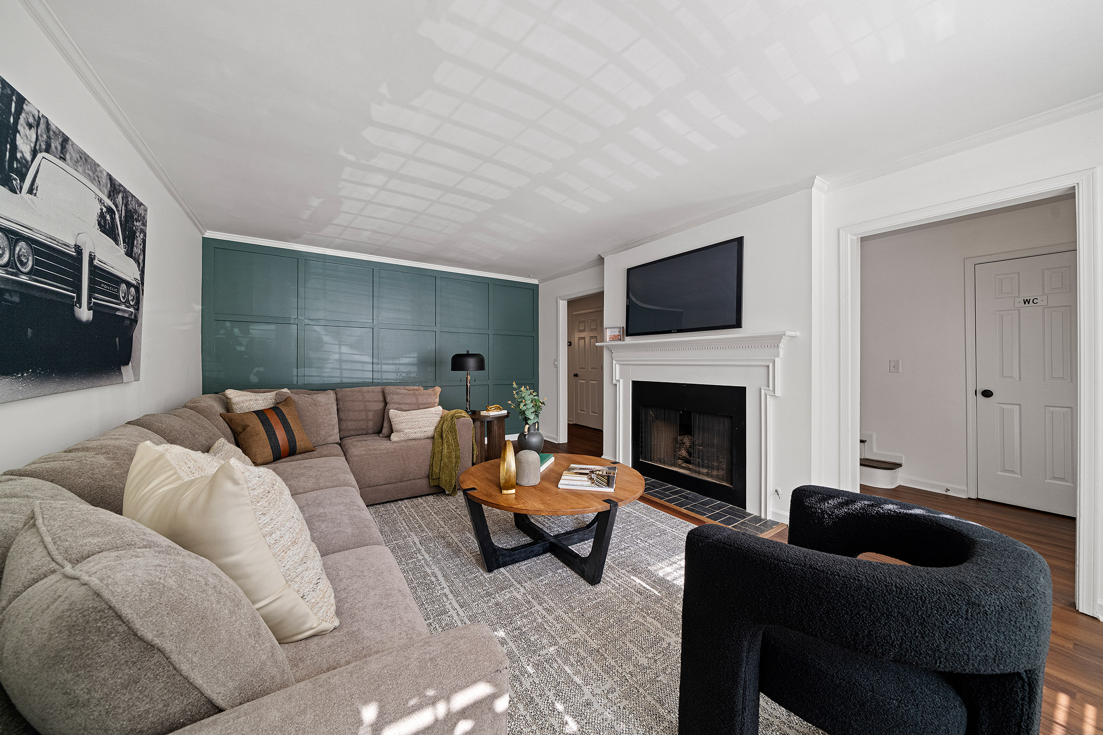  Stunning Turn-key Townhome Tucked Away in Desirable Woodbridge Crossing - 物件實景