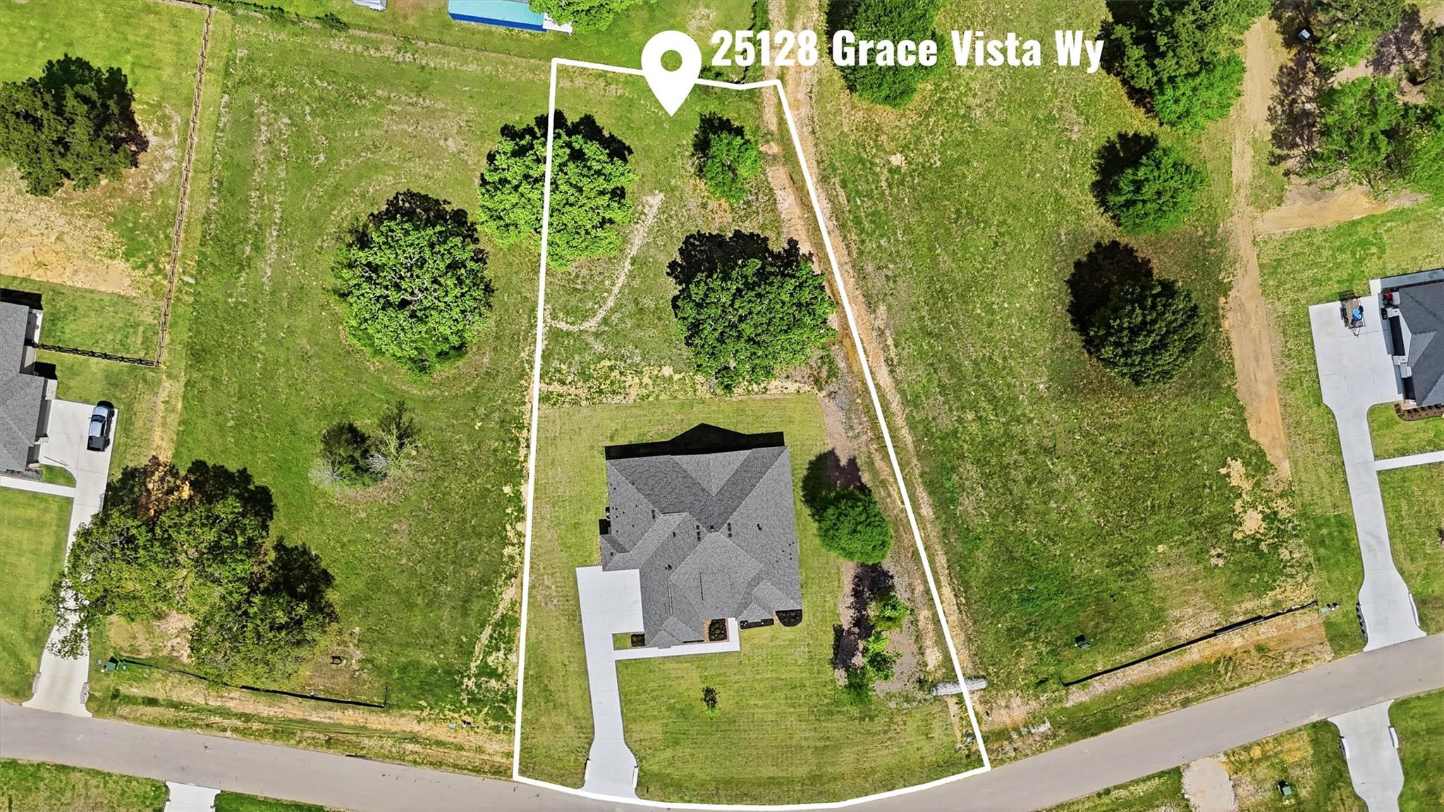 Montgomery, Texas, 77356, United States, 4 Bedrooms Bedrooms, ,5 BathroomsBathrooms,Residential,For Sale,2028408