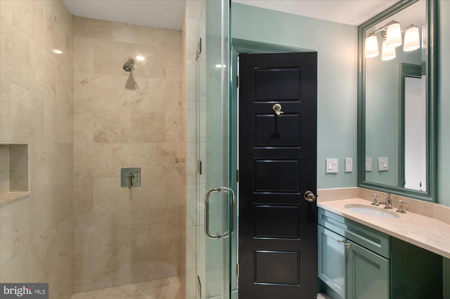 Washington, District of Columbia, 20008, United States, 6 Bedrooms Bedrooms, ,8 BathroomsBathrooms,Residential,For Sale,1807338