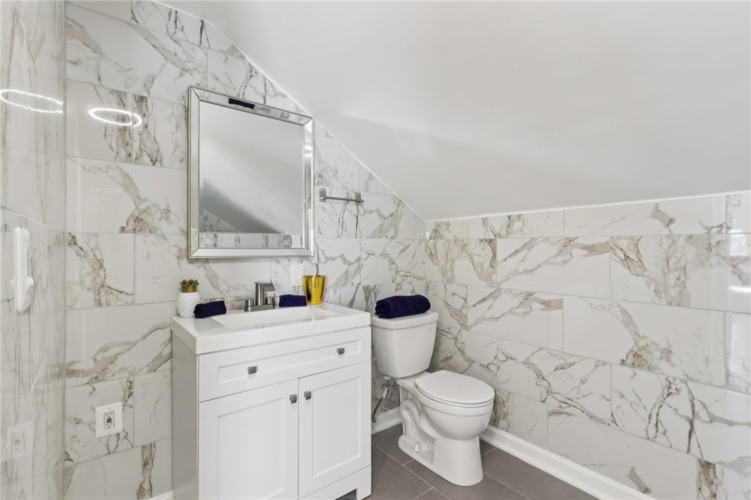 Mt Washington, Pennsylvania, 15211, United States, 5 Bedrooms Bedrooms, ,4 BathroomsBathrooms,Residential,For Sale,1956981