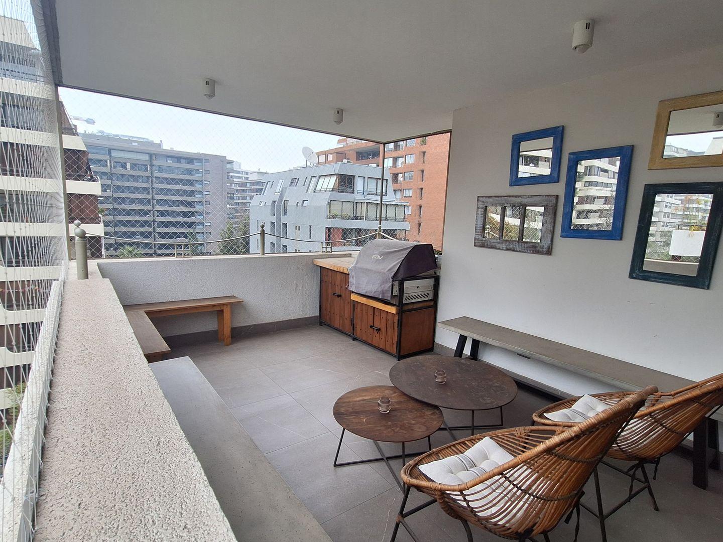 Vitacura, Chile, 3 Bedrooms Bedrooms, ,3 BathroomsBathrooms,Residential,For Sale,1933073