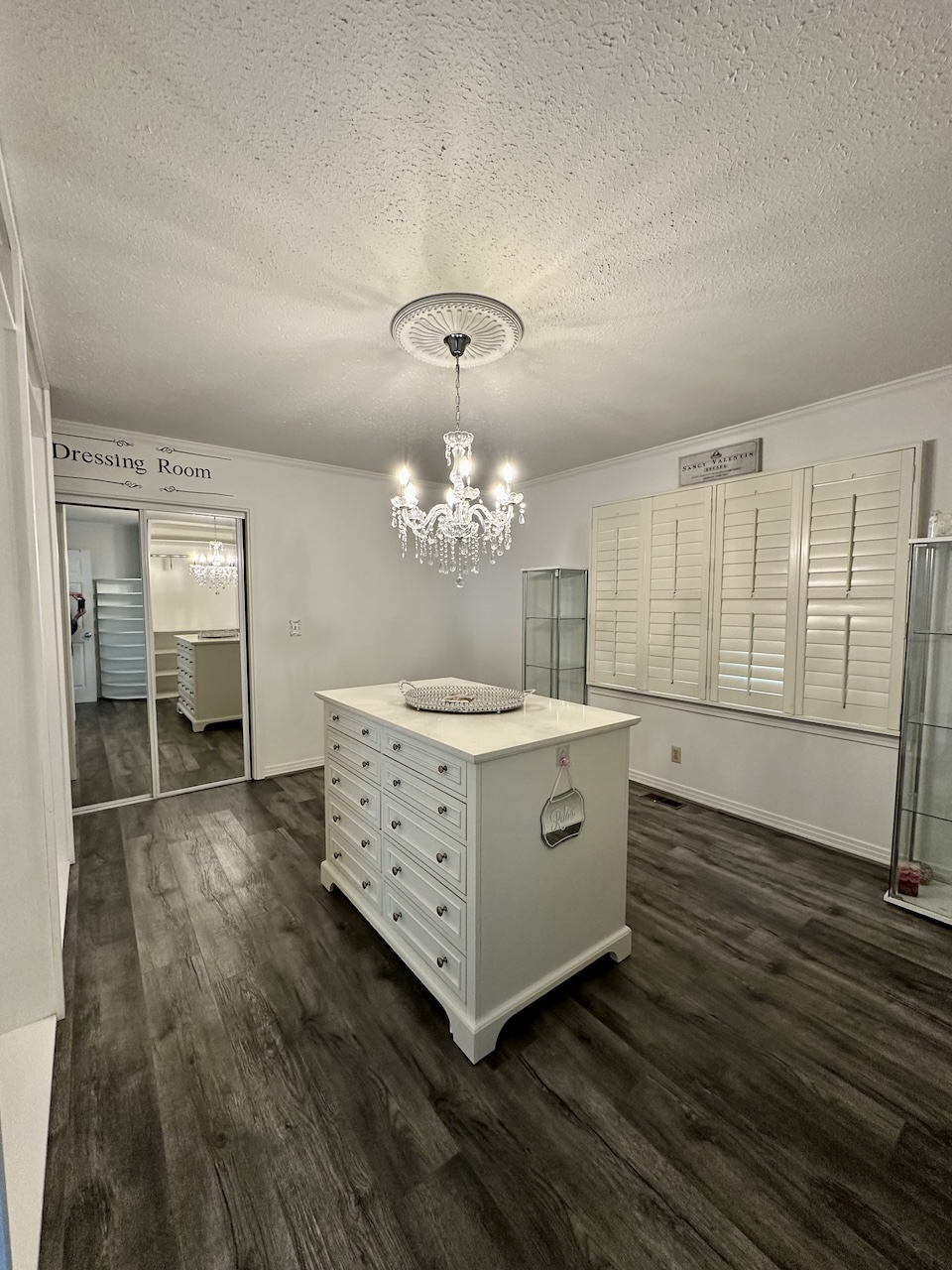 Union City, Tennessee, 38261, United States, 6 Bedrooms Bedrooms, ,5 BathroomsBathrooms,Residential,For Sale,1924324