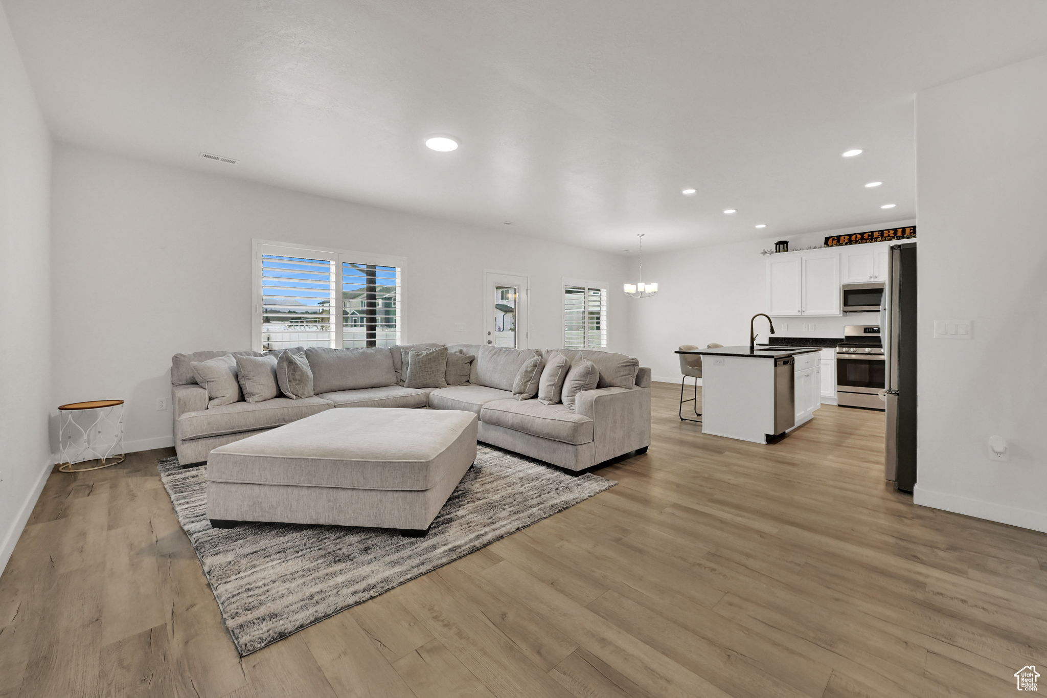 West Haven, Utah, 84401, United States, 3 Bedrooms Bedrooms, ,3 BathroomsBathrooms,Residential,For Sale,1956973
