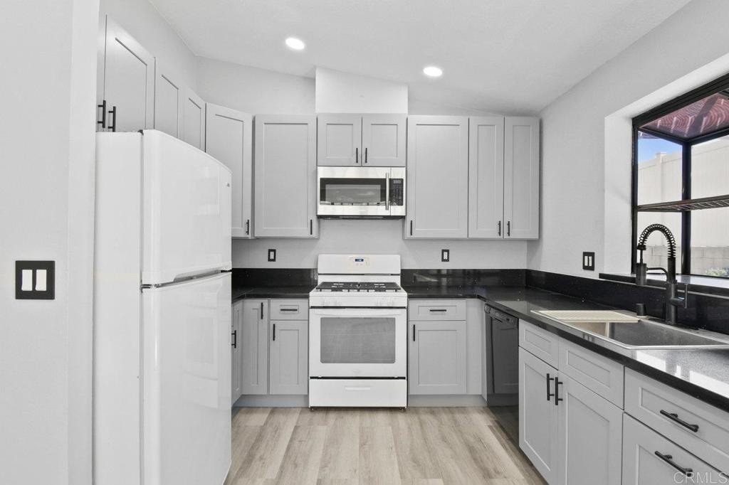 El Cajon, California, 92021, United States, 3 Bedrooms Bedrooms, ,2 BathroomsBathrooms,Residential,For Sale,1917242