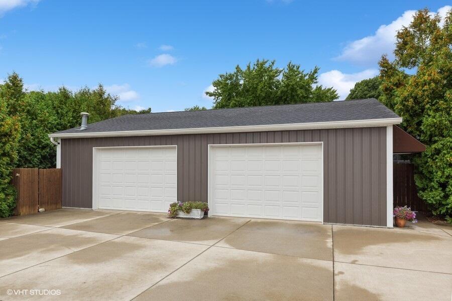 15320 Three Oaks Road, Three Oaks, Michigan, 49128, United States, 4 Bedrooms Bedrooms, ,3 BathroomsBathrooms,Residential,For Sale,15320 Three Oaks Road,1608801